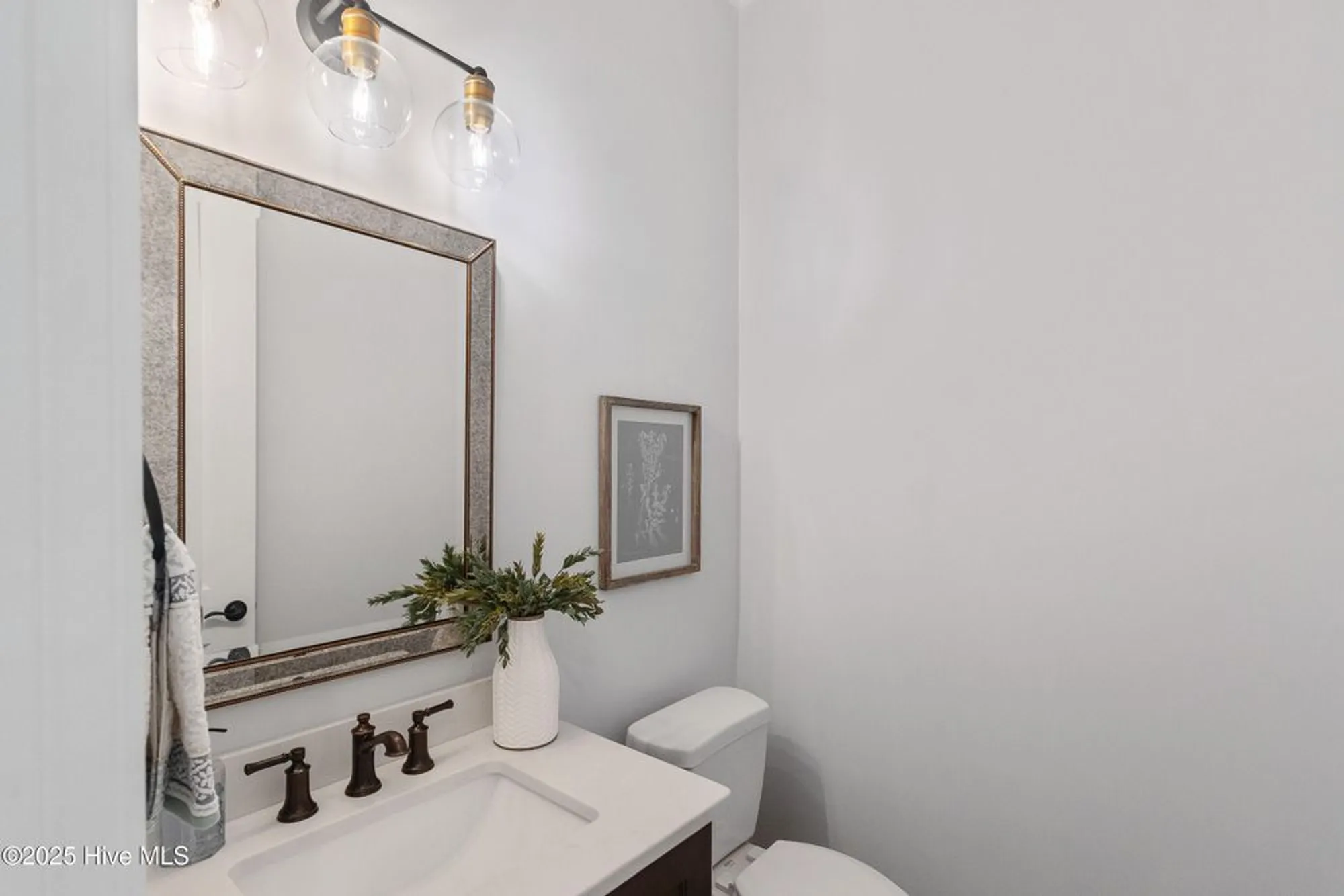 Property Slideshow image 14 of 50 | 3705 deerview ln, Castle Hayne, NC, 28429