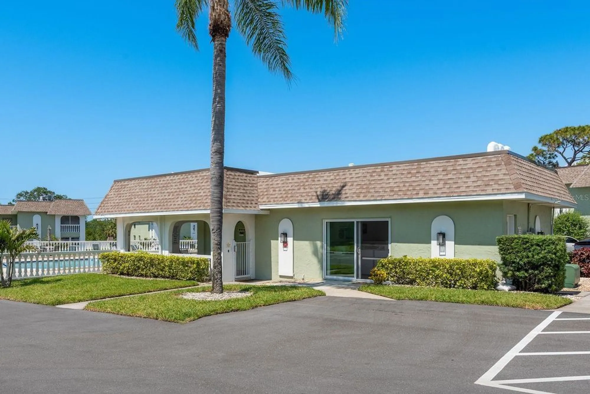 Property Slideshow image 16 of 18 | 1250 s pinellas ave apt 214, Tarpon Springs, FL, 34689