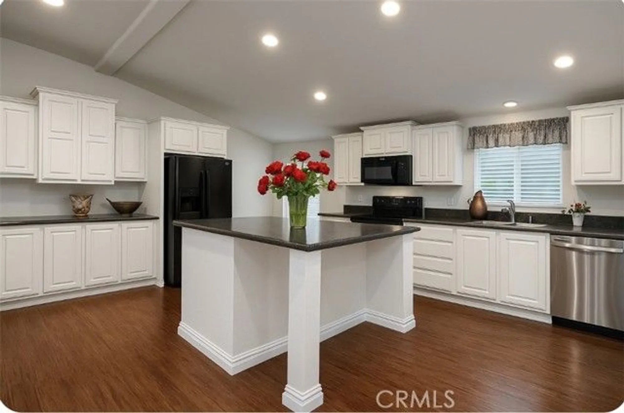 Property Slideshow image 10 of 41 | 4382 lahaina dr, Huntington Beach, CA, 92649