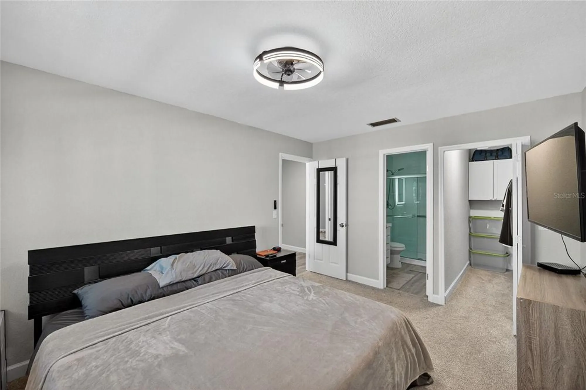Property Slideshow image 24 of 41 | 5521 80th st n unit 511, Saint Petersburg, FL, 33709