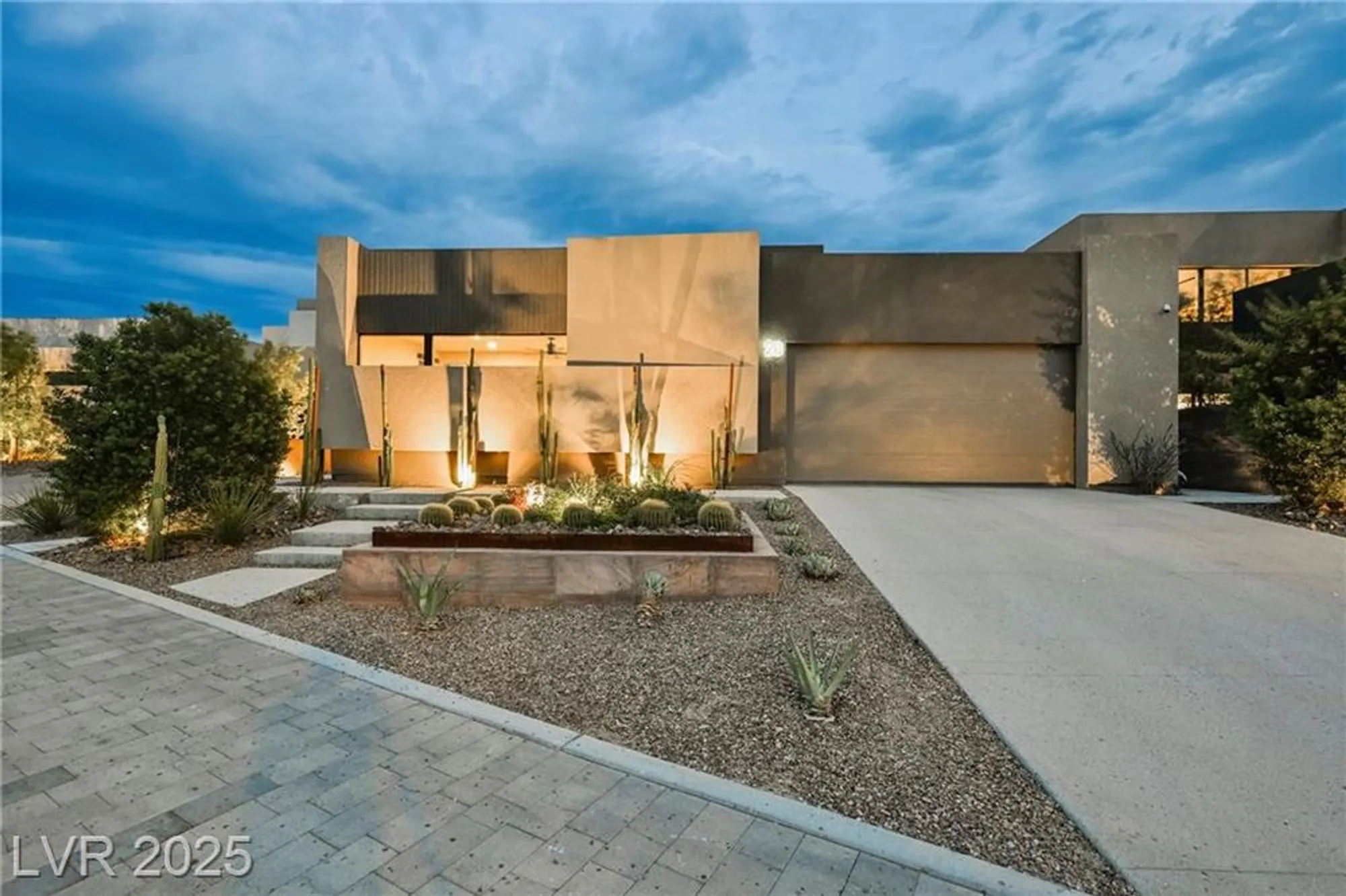 Property Slideshow image 74 of 93 | 20 falling canyon ct, Henderson, NV, 89011
