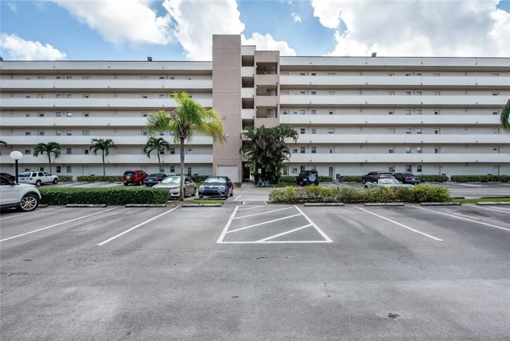 Property Slideshow image 21 of 81 | 8900 washington blvd 418, Pembroke Pines, FL, 33025