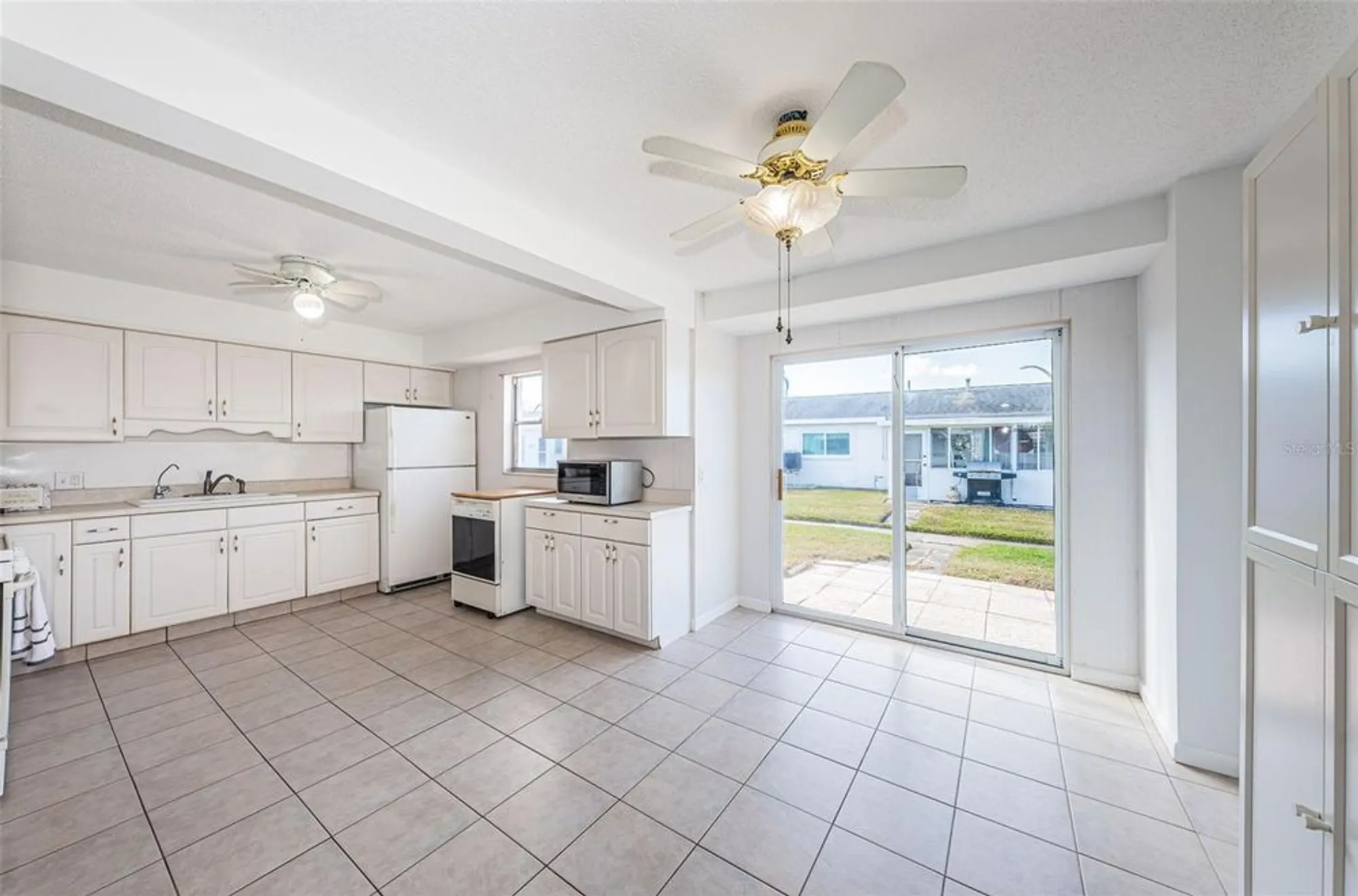 Property Slideshow image 8 of 40 | 10022 lily st, Pinellas Park, FL, 33782