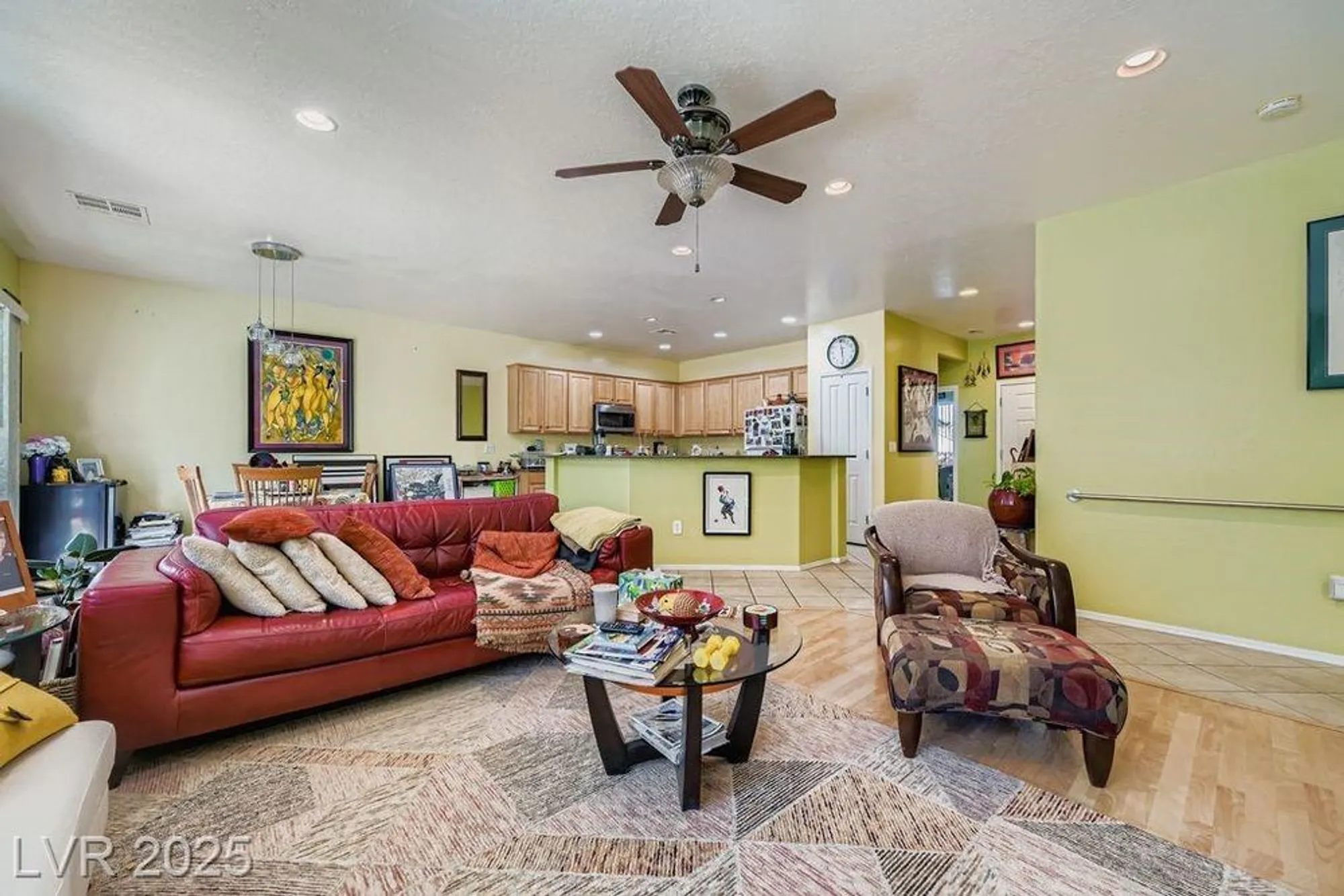 Property Slideshow image 11 of 39 | 2515 jada dr, Henderson, NV, 89044