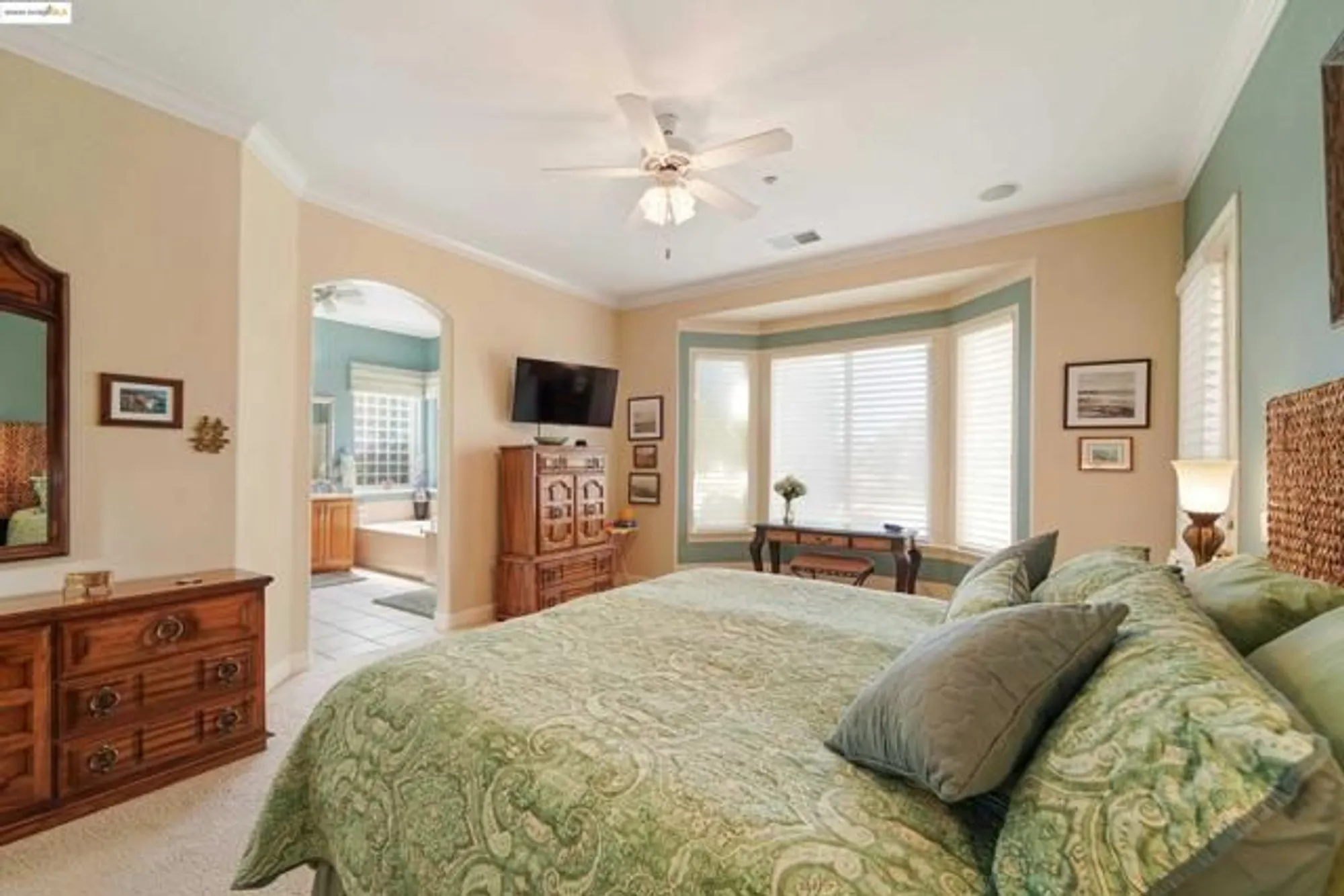 Property Slideshow image 33 of 60 | 910 suntan ln, Brentwood, CA, 94513