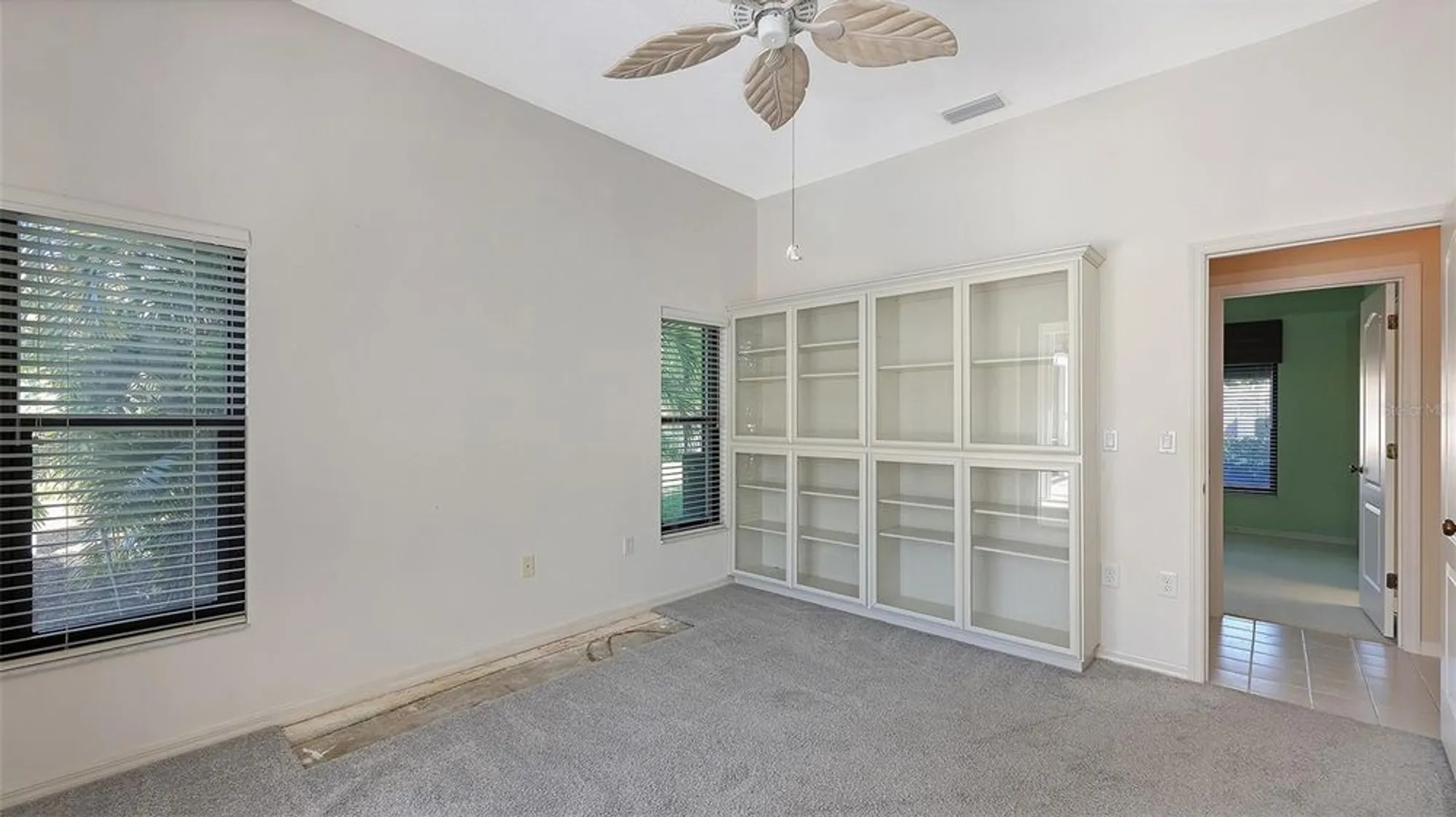 Property Slideshow image 35 of 60 | 8068 estates dr, Sarasota, FL, 34243