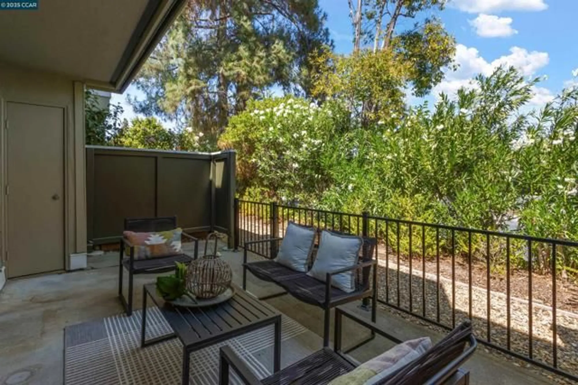 Property Slideshow image 13 of 29 | 1101 singingwood ct apt 4, Walnut Creek, CA, 94595