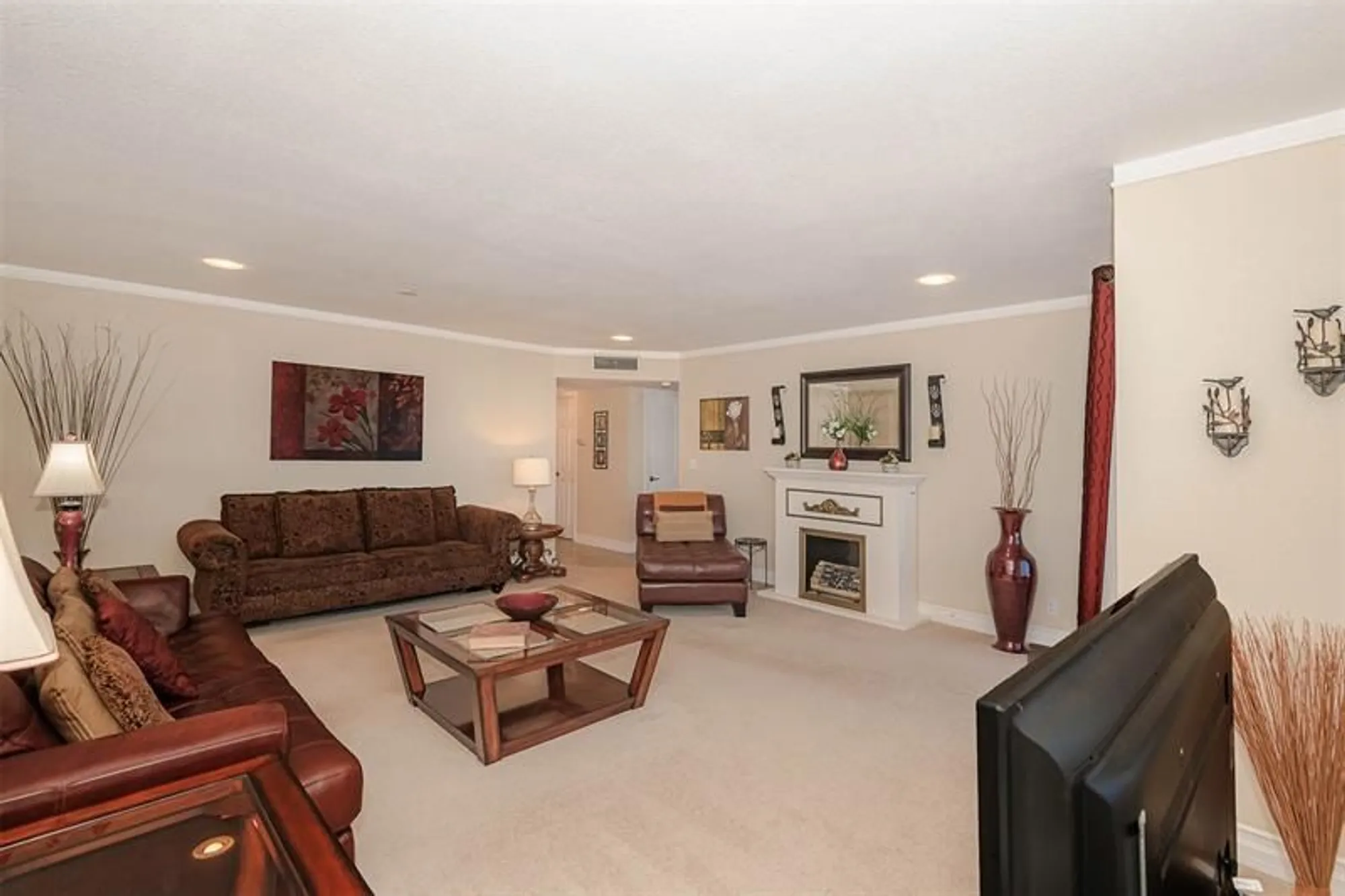 Property Slideshow image 13 of 45 | 4751 nw 21st st 4p, Lauderhill, FL, 33313