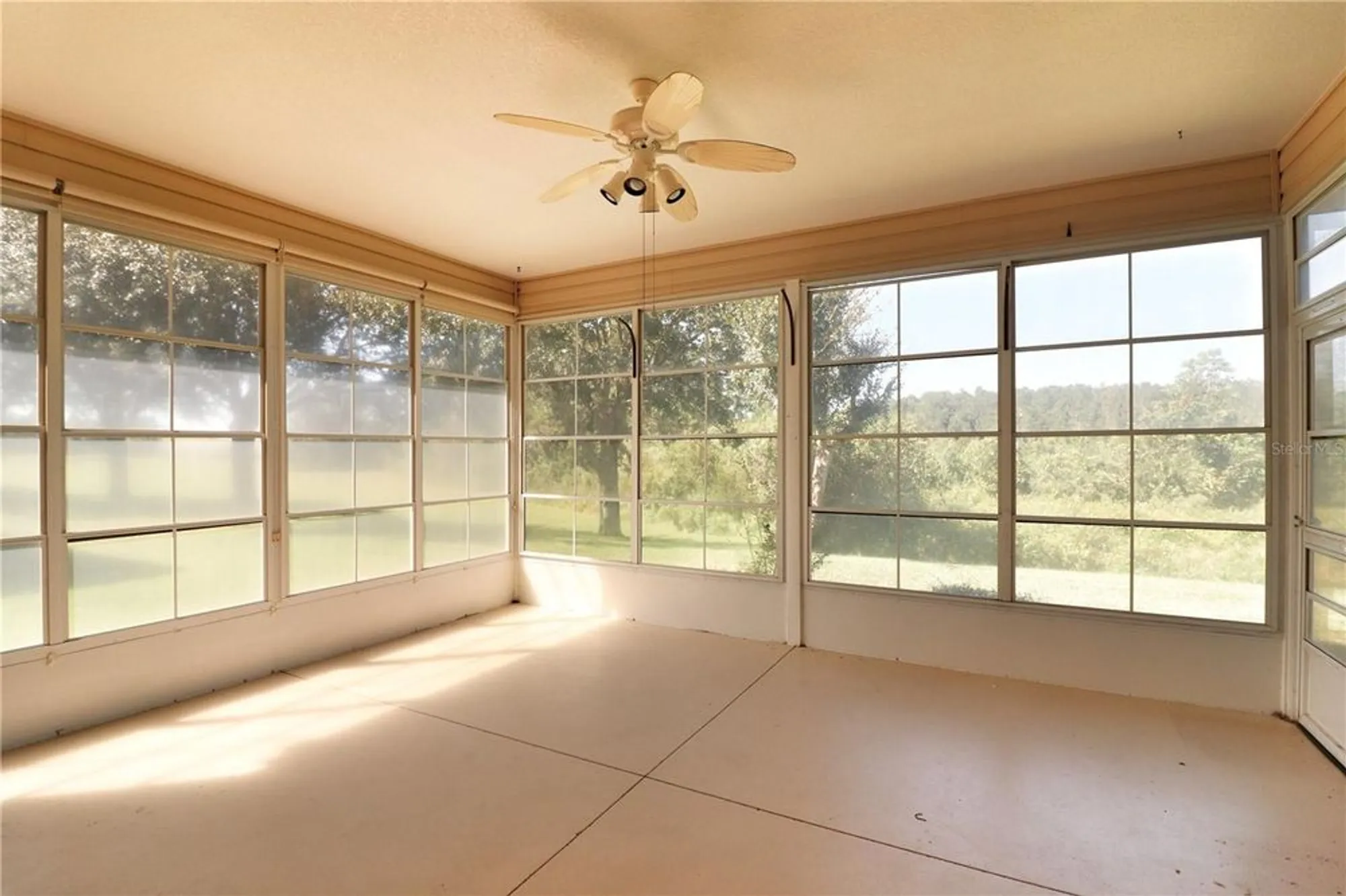 Property Slideshow image 18 of 42 | 5433 sir churchill dr, Leesburg, FL, 34748