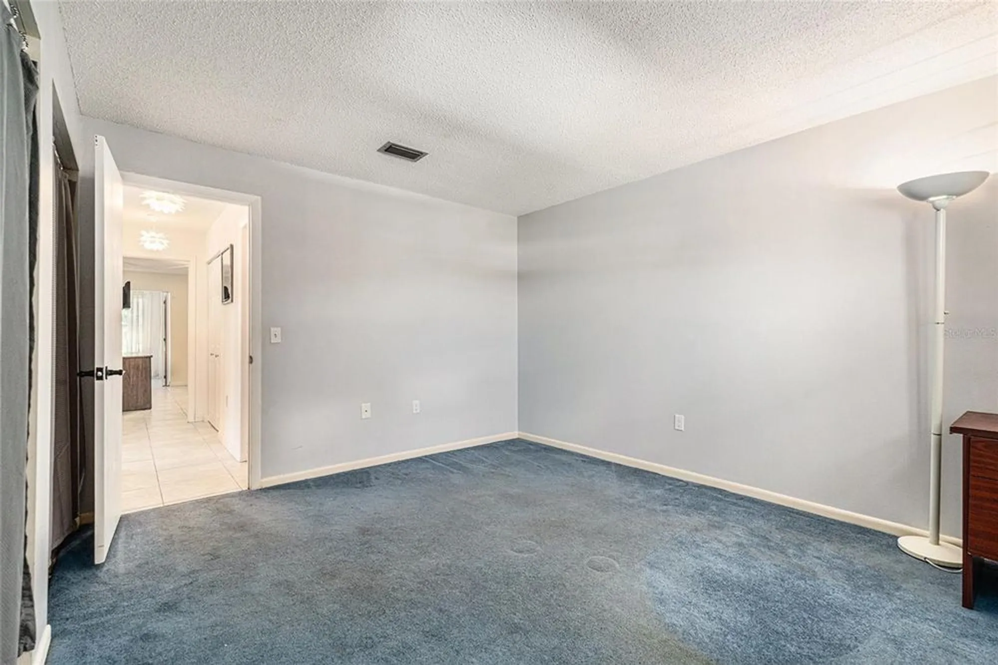 Property Slideshow image 8 of 17 | 5623 80th st n unit 415, St Petersburg, FL, 33709