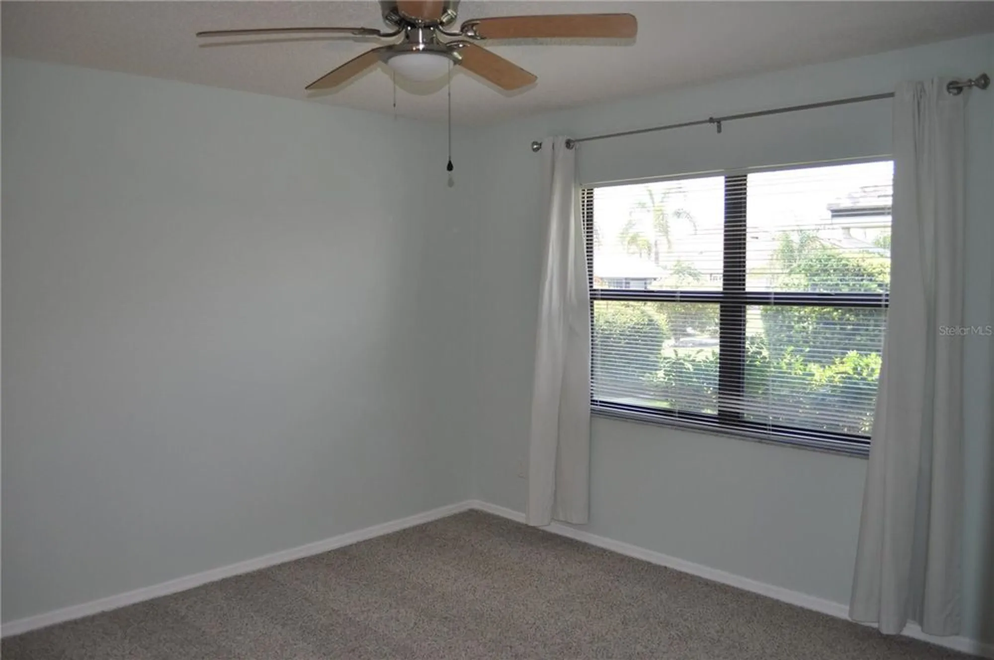 Property Slideshow image 9 of 11 | 721 elkhorn rd, Sun City Center, FL, 33573