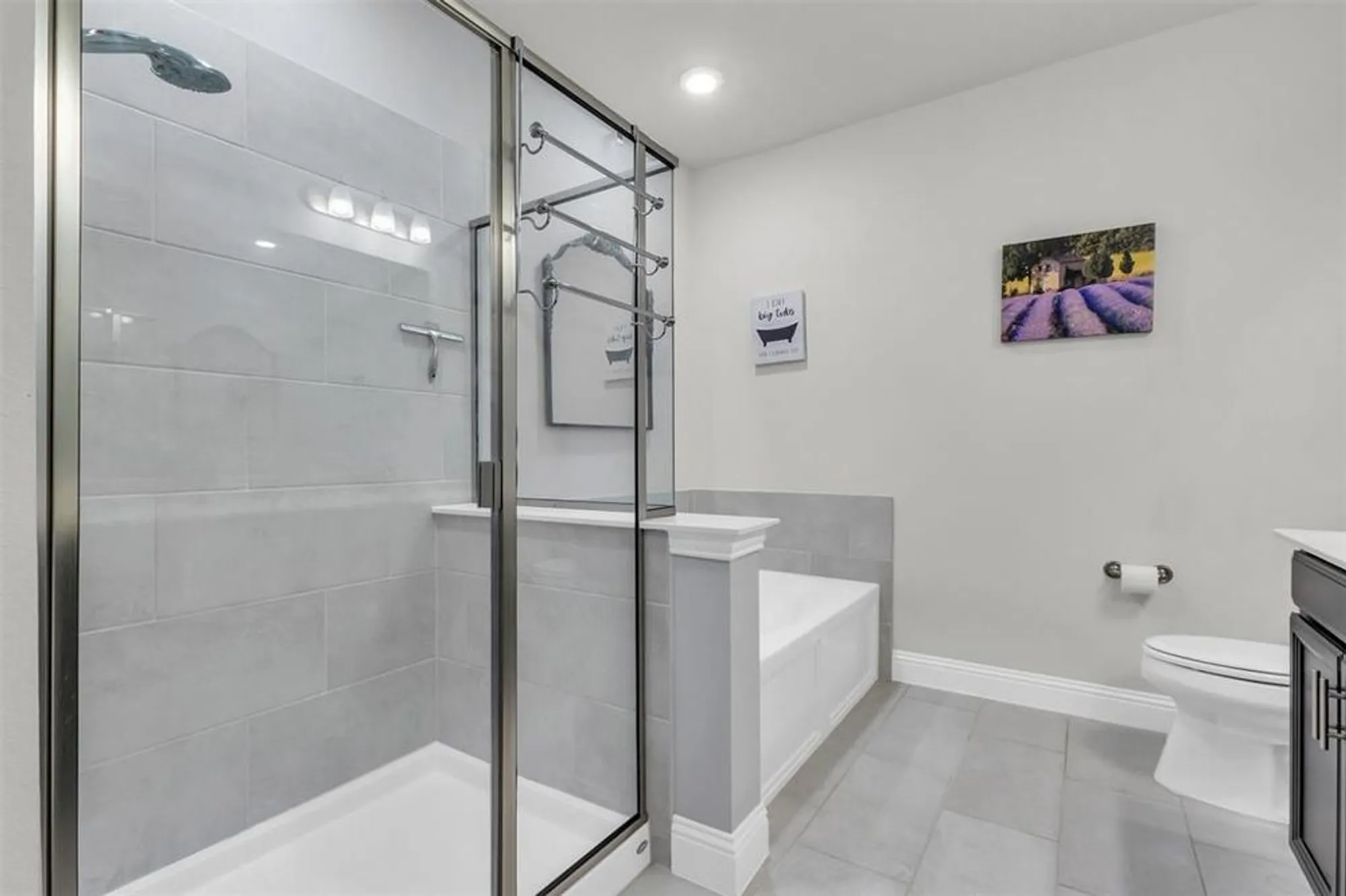 Property Slideshow image 18 of 34 | 1735 wittington pl apt 2302, Dallas, TX, 75234