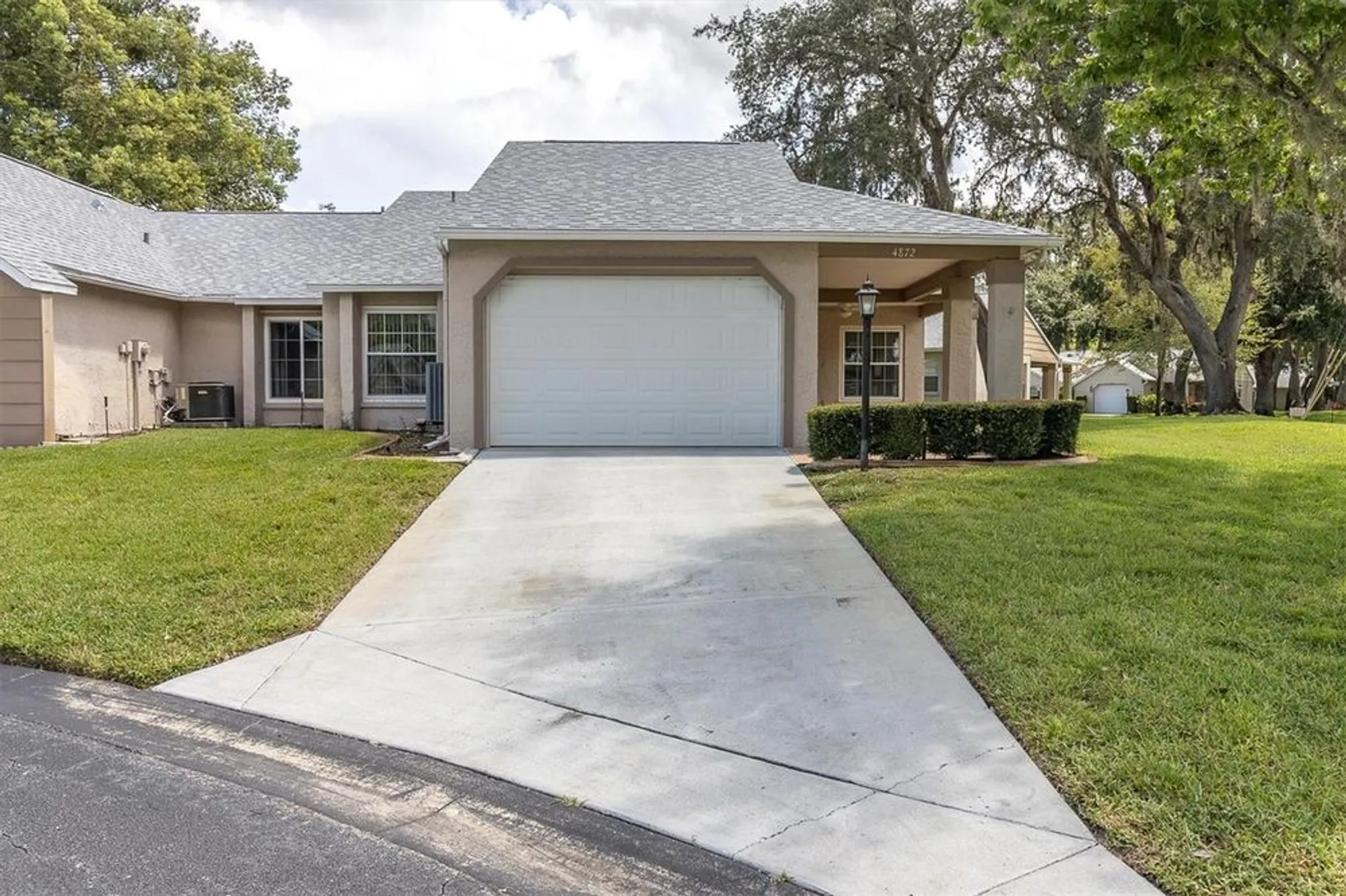 Property Slideshow image 28 of 54 | 4872 boonesboro ct, New Port Richey, FL, 34655