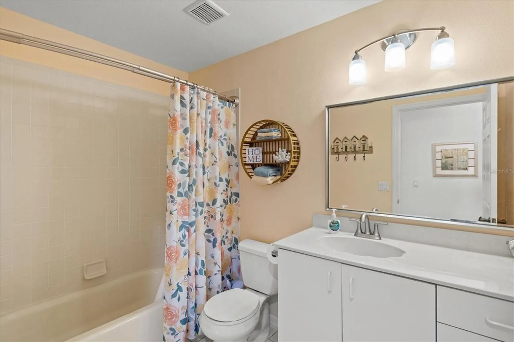 Property Slideshow image 34 of 93 | 14029 willow glen ct 101, Port Charlotte, FL, 33953