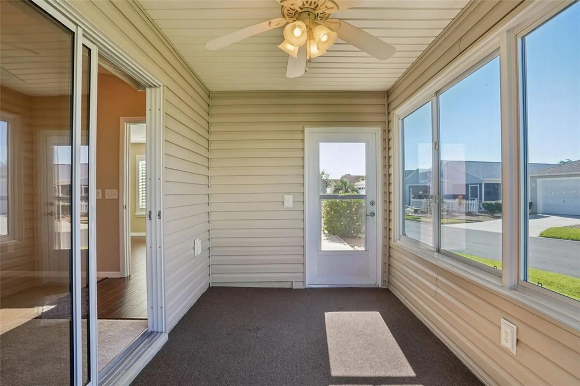 Property Slideshow image 15 of 45 | 1001 greyford ln, The Villages, FL, 32162