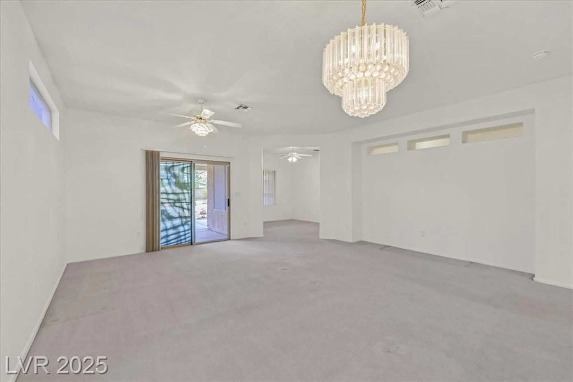 Property Slideshow image 7 of 53 | 580 cypress gardens pl, Henderson, NV, 89012