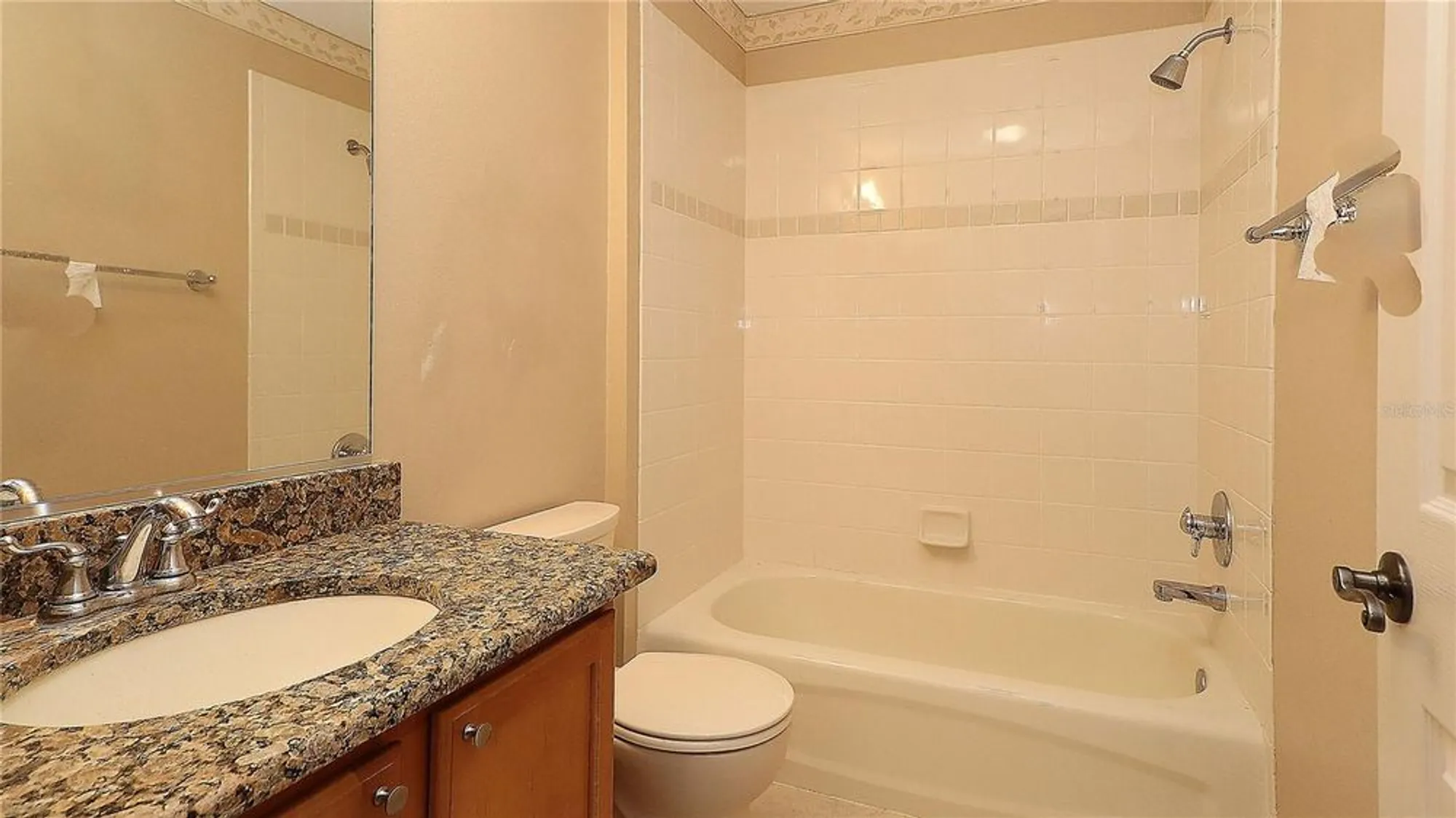 Property Slideshow image 17 of 25 | 17700 se 92nd grantham ter, The Villages, FL, 32162