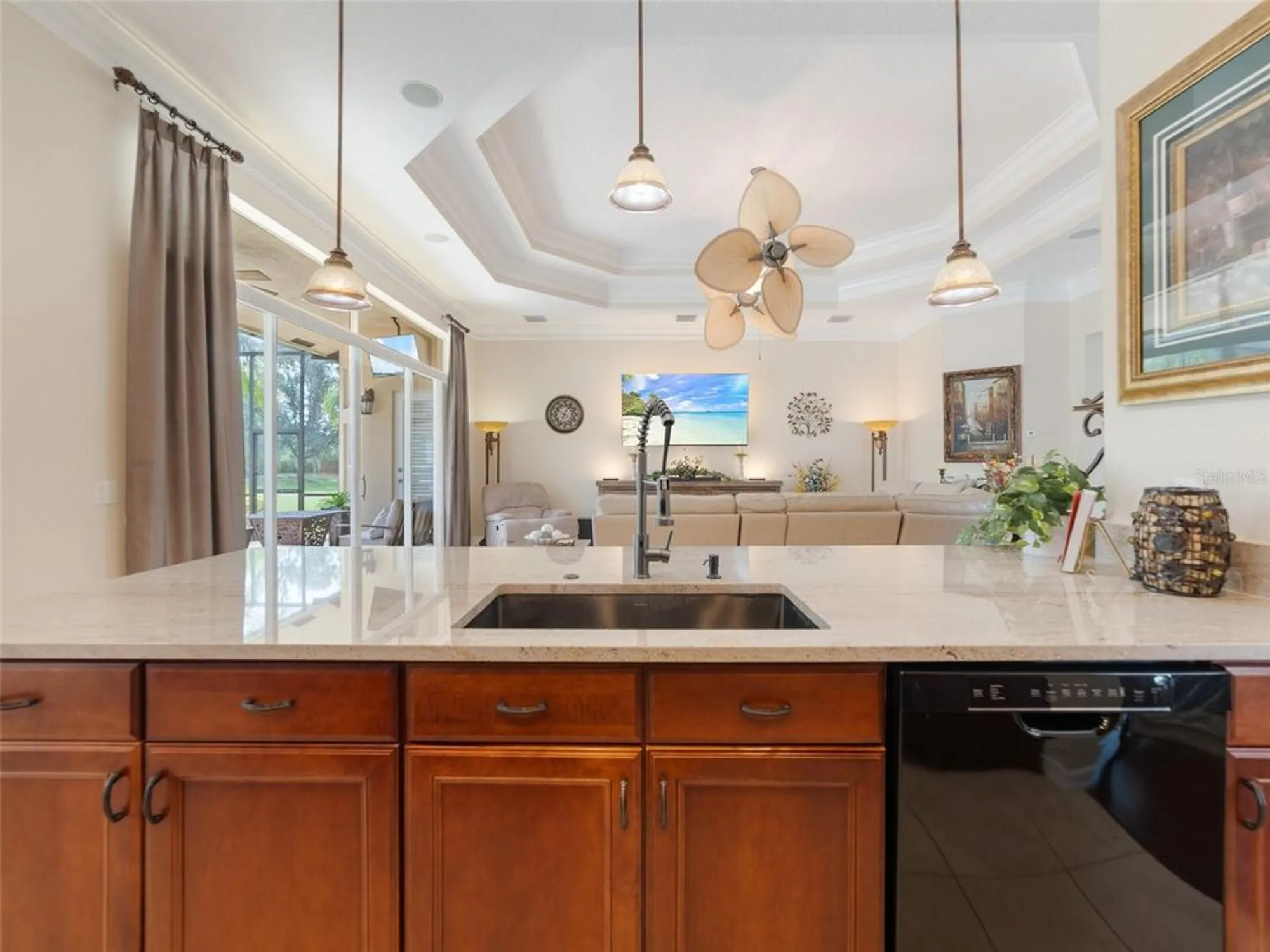 Property Slideshow image 16 of 62 | 5024 ruby flats dr, Wimauma, FL, 33598