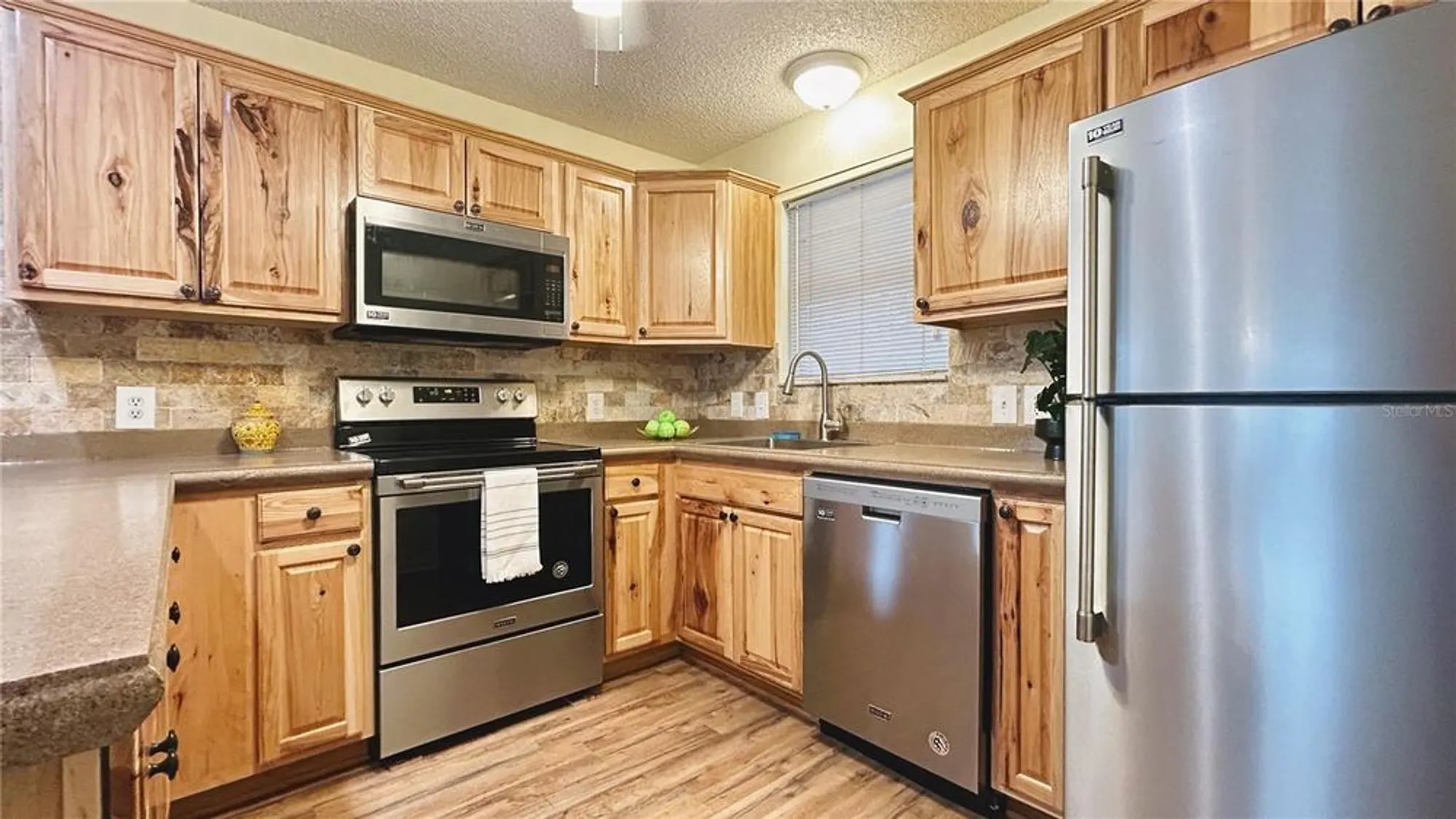 Property Slideshow image 13 of 23 | 718 villita ln, The Villages, FL, 32159