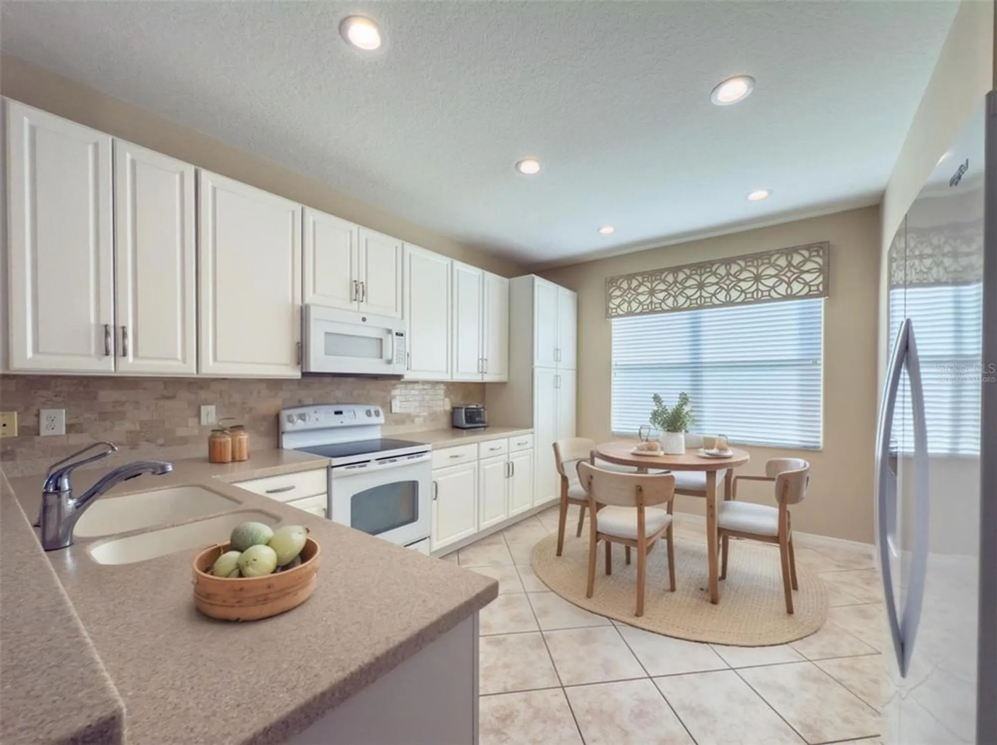 Property Slideshow image 13 of 88 | 16233 amethyst key dr, Wimauma, FL, 33598
