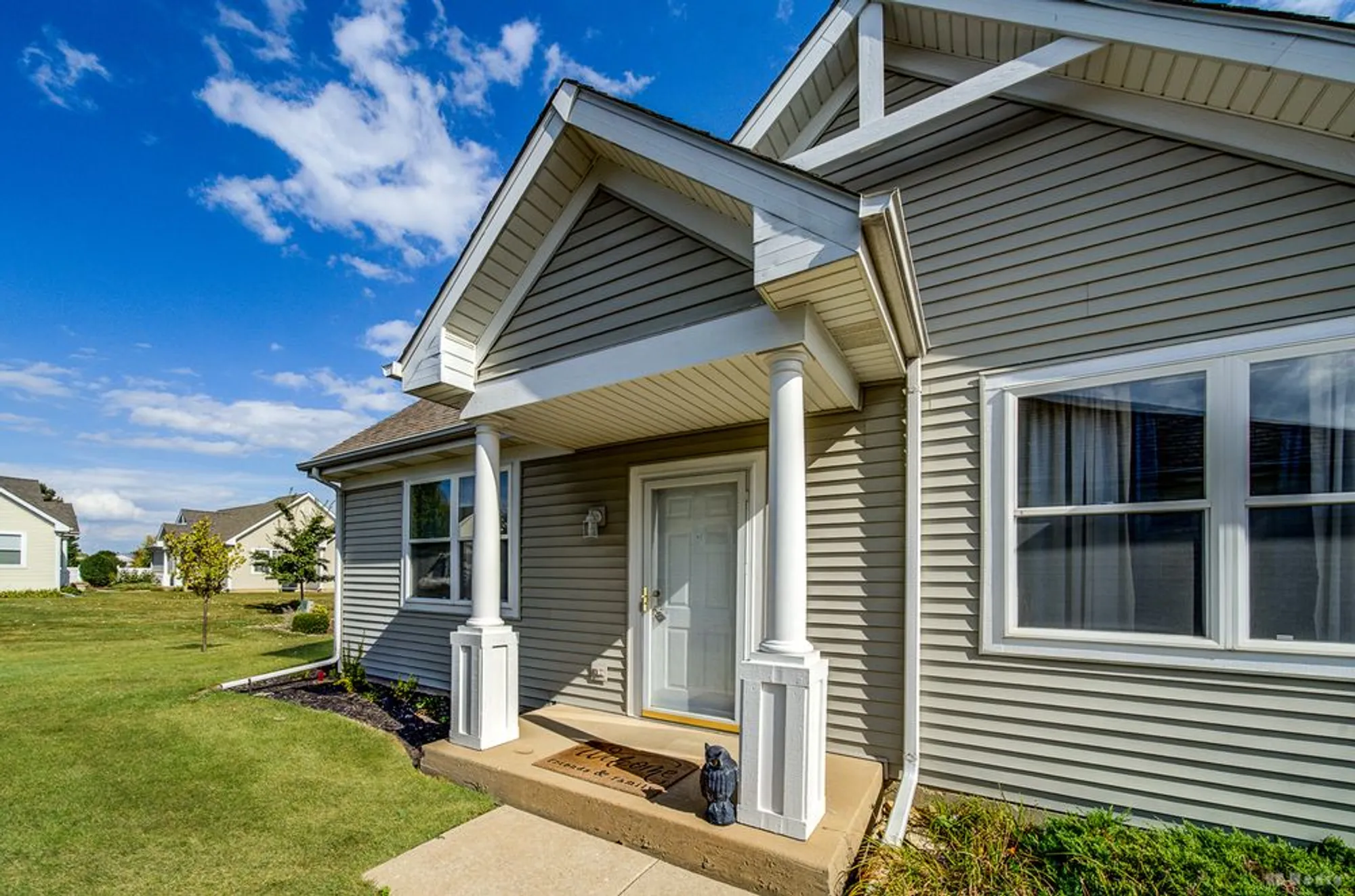 Property Slideshow image 19 of 28 | 2508 meer park ct, Crest Hill, IL, 60403