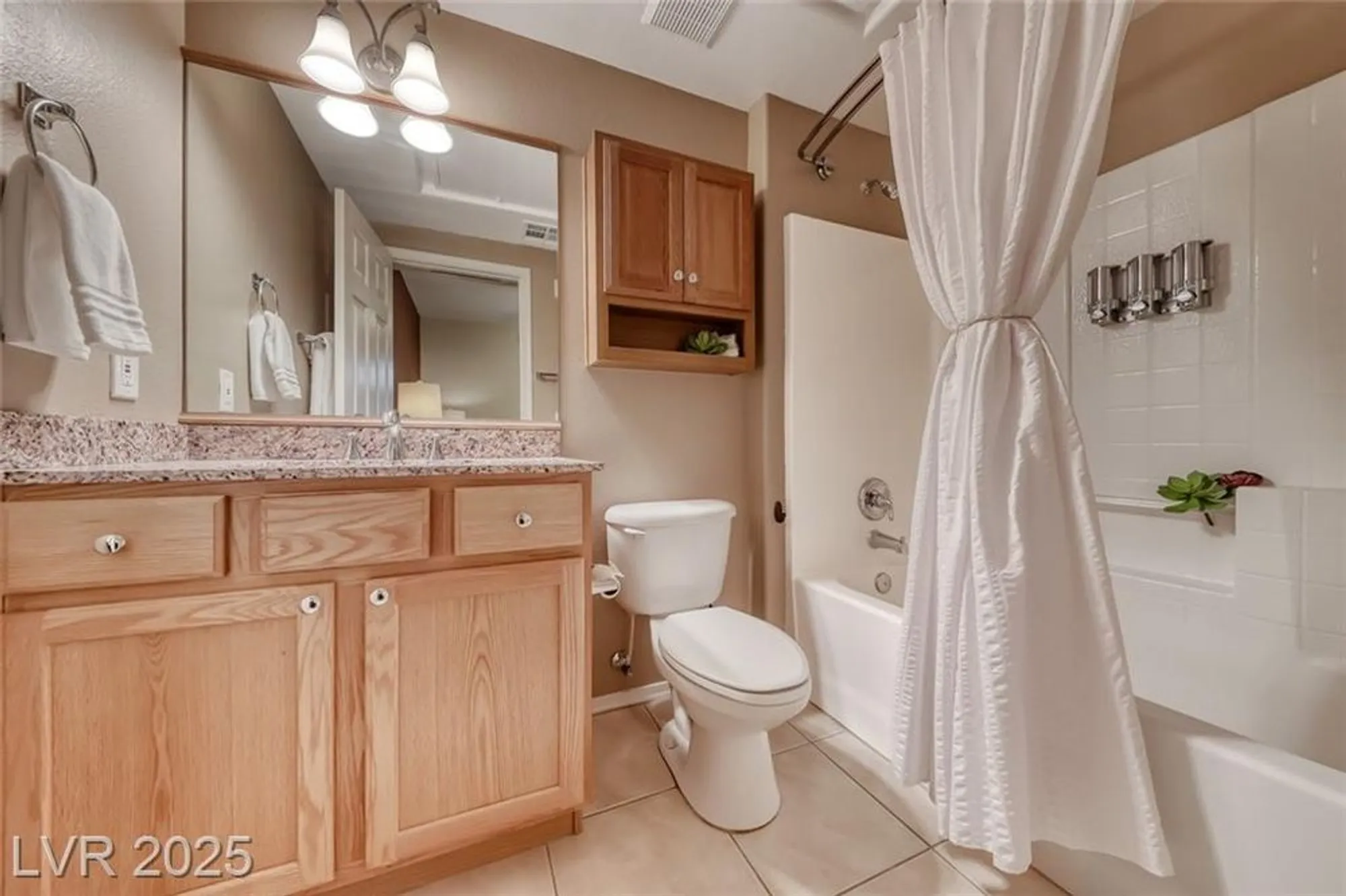 Property Slideshow image 39 of 66 | 2470 bedford park dr, Henderson, NV, 89052