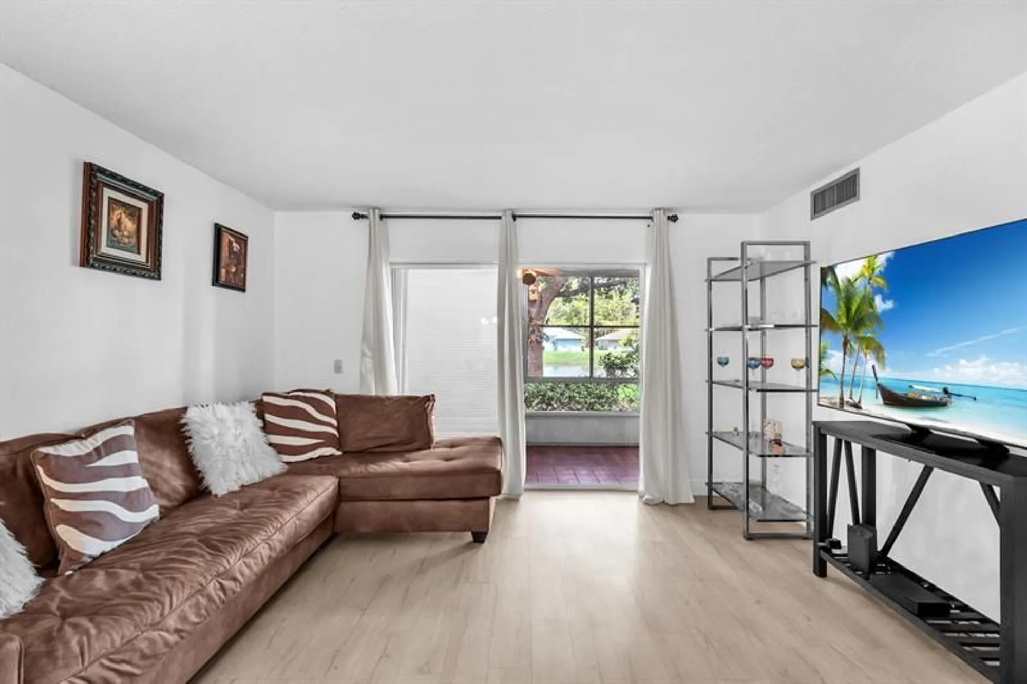 Property Slideshow image 19 of 33 | 12025 w greenway dr apt 104, Royal Palm Beach, FL, 33411