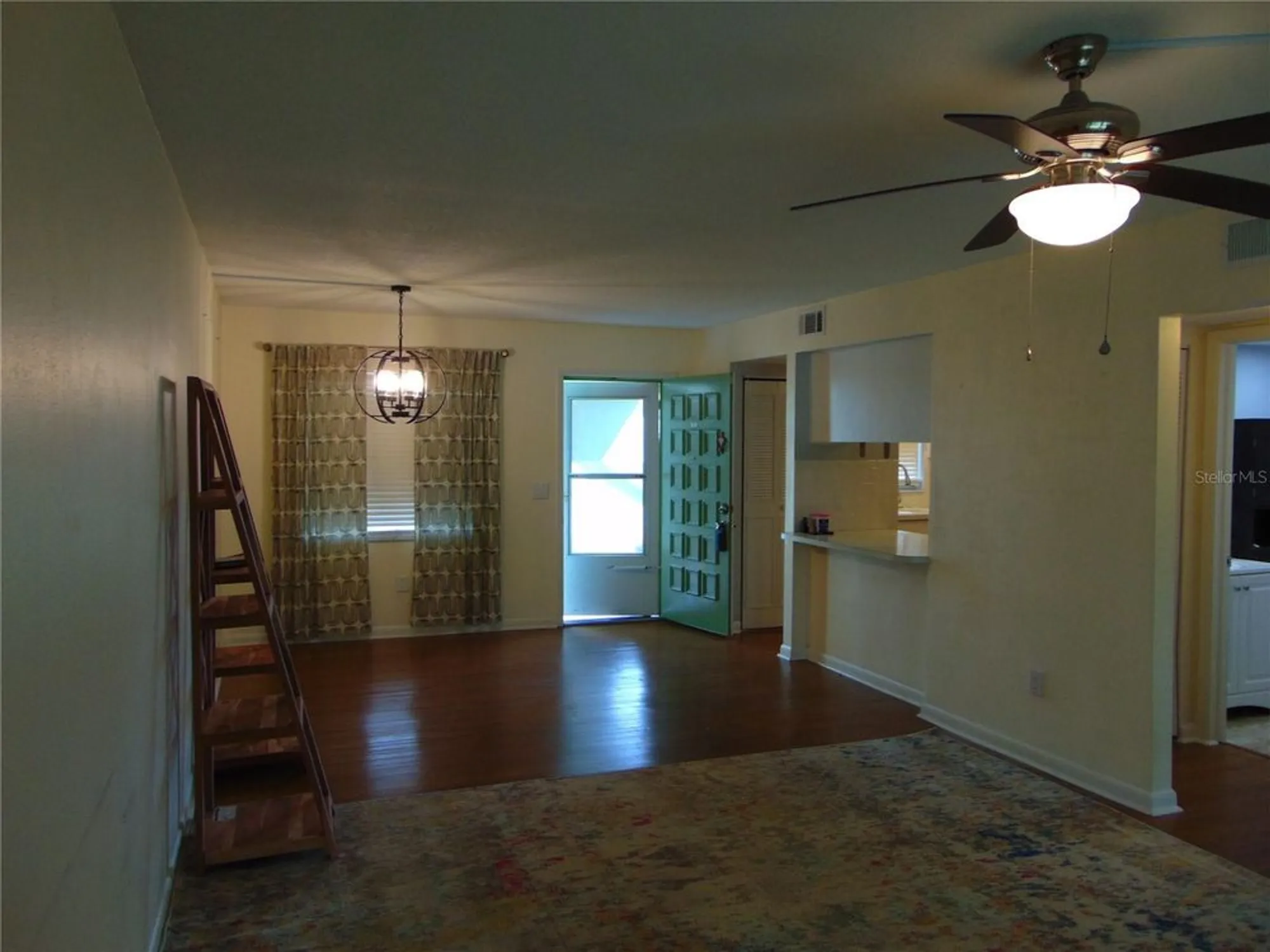 Property Slideshow image 10 of 13 | 1250 s pinellas ave 307, Tarpon Springs, FL, 34689