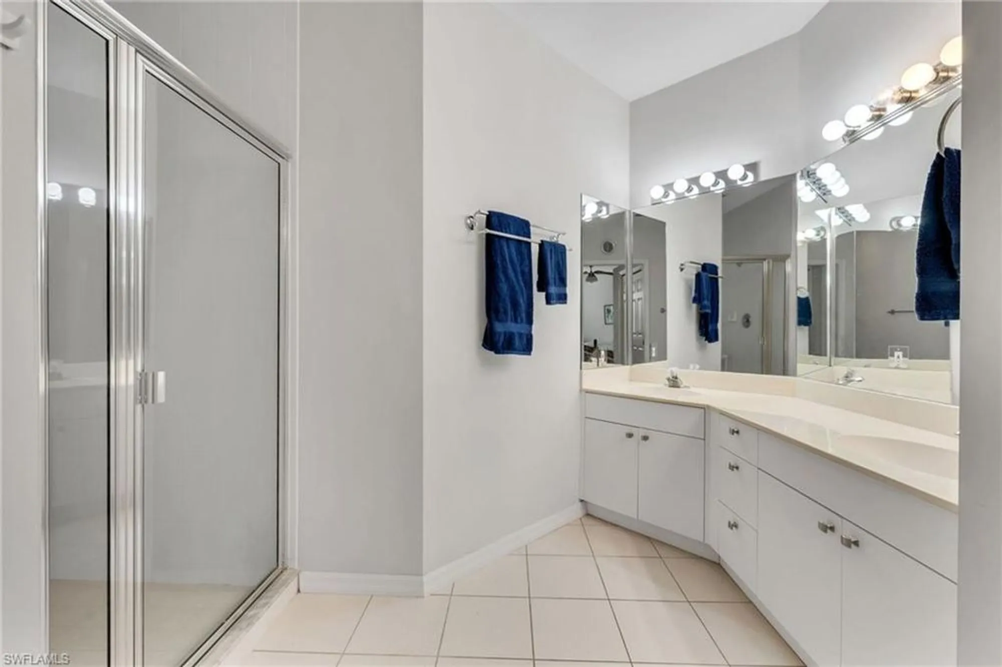 Property Slideshow image 9 of 23 | 3421 pointe creek ct apt 101, Bonita Springs, FL, 34134