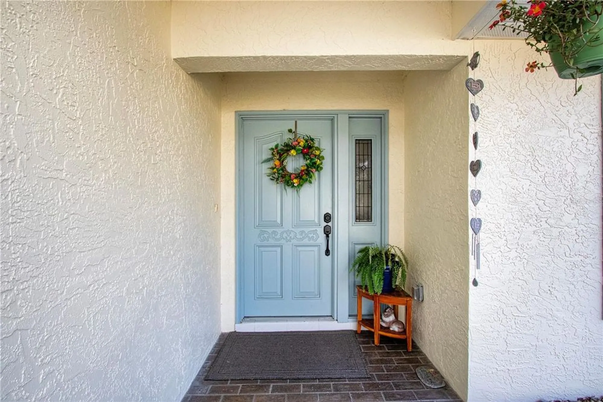 Property Slideshow image 8 of 69 | 2016 east view dr, Sun City Center, FL, 33573