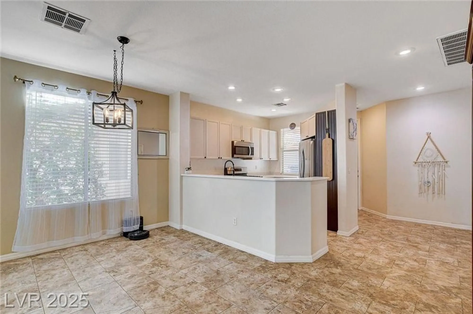 Property Slideshow image 12 of 57 | 4534 regalo bello st, Las Vegas, NV, 89135