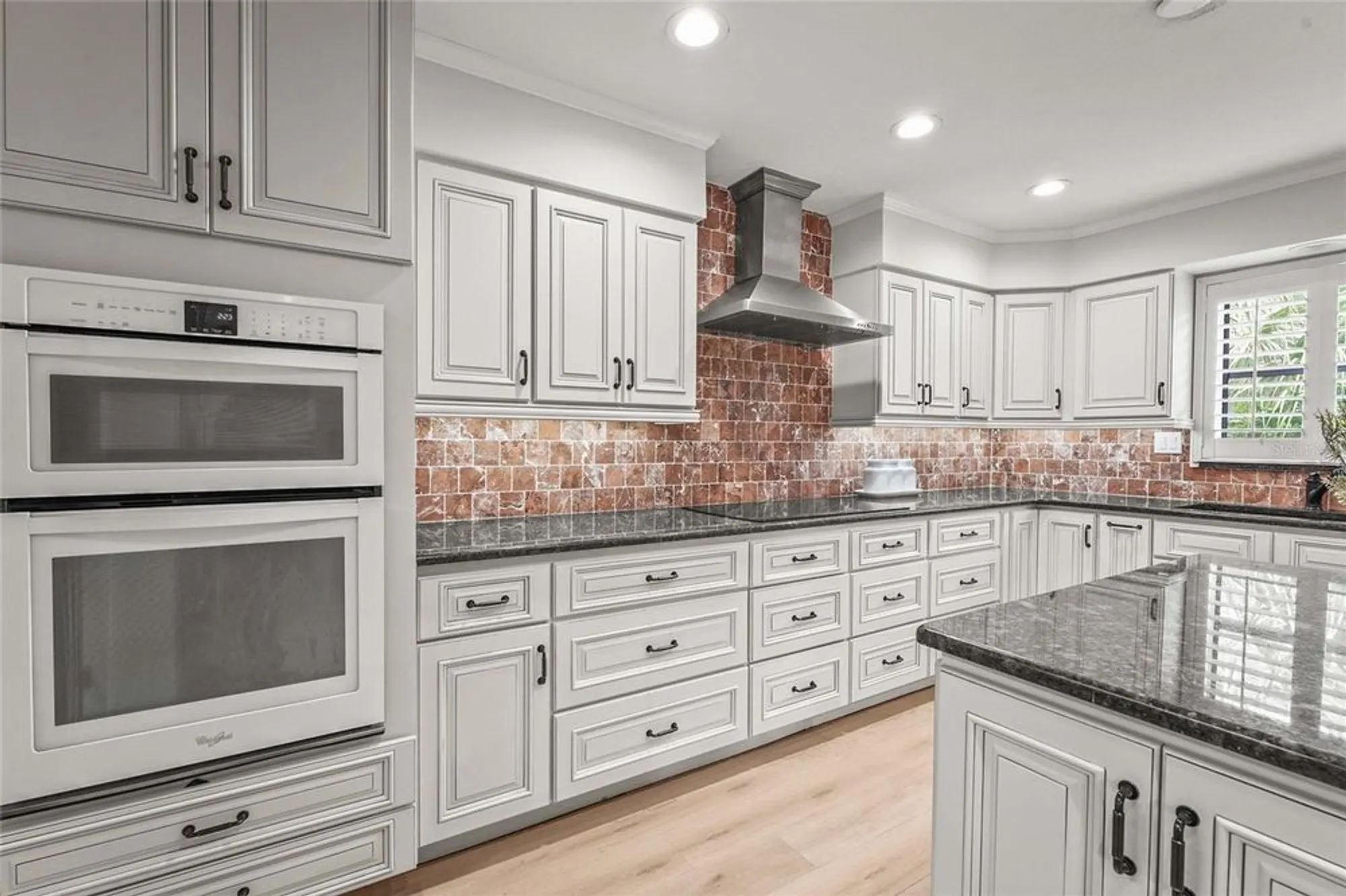 Property Slideshow image 16 of 51 | 7845 pine trace dr, Sarasota, FL, 34243