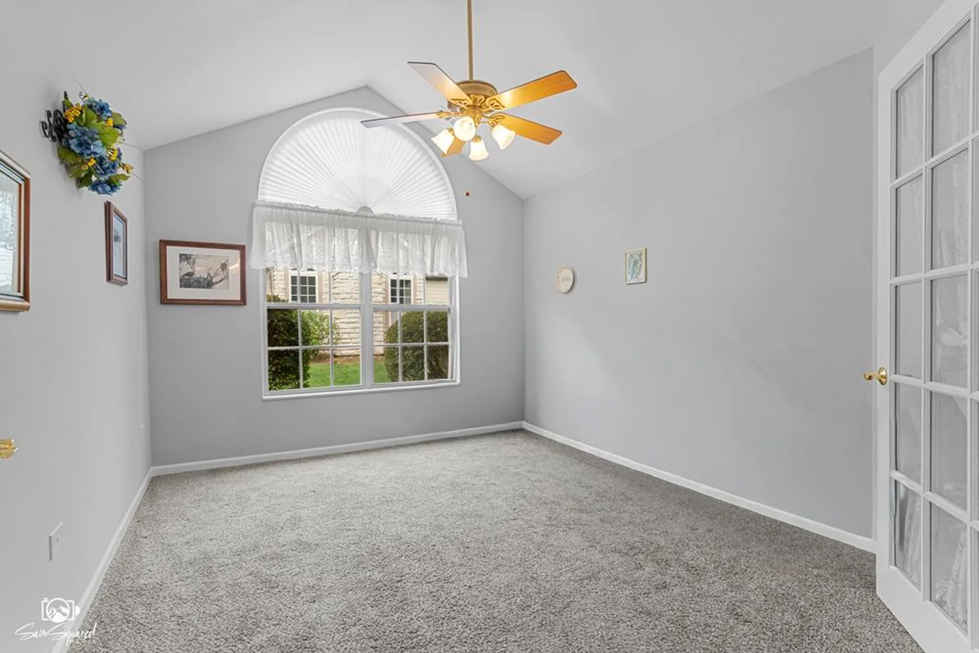 Property Slideshow image 10 of 35 | 1925 timbers edge cir, Joliet, IL, 60431
