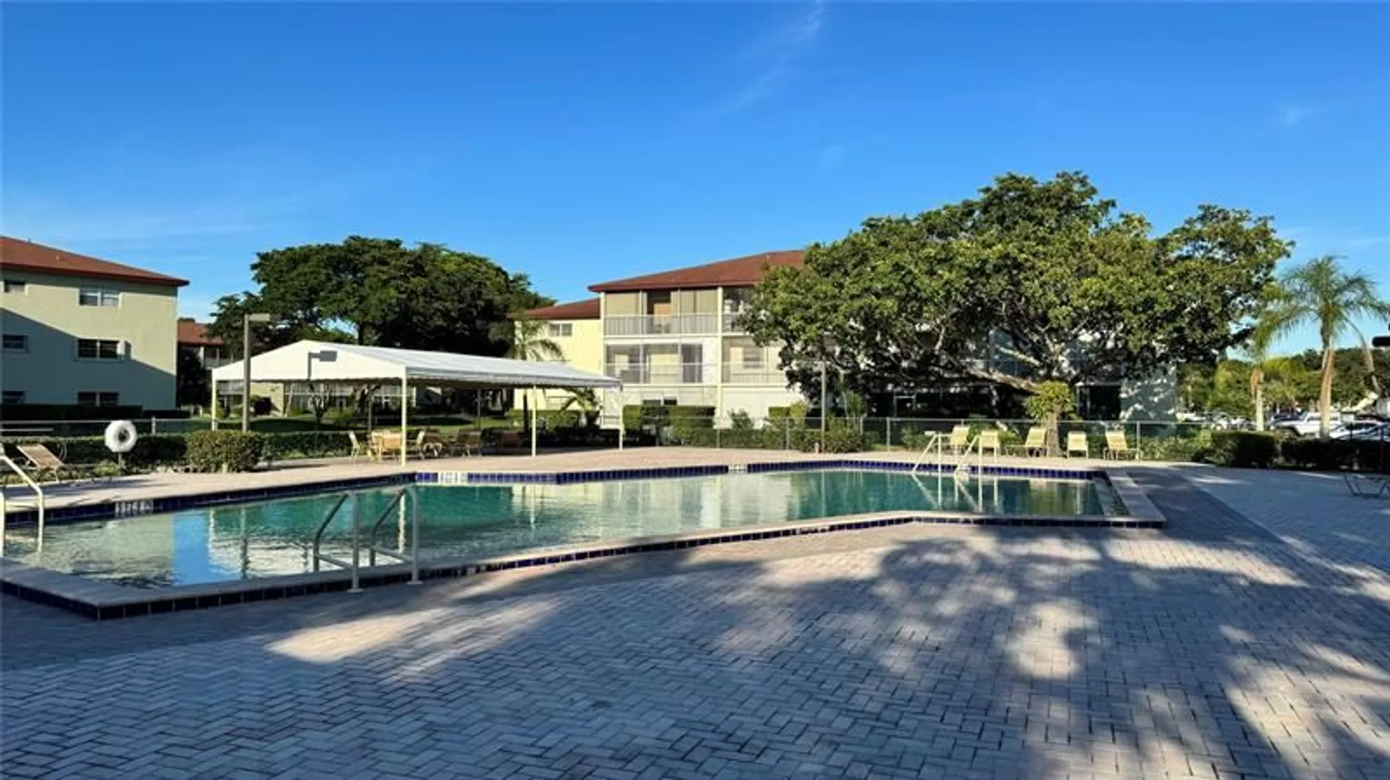 Property Slideshow image 20 of 26 | 300 sw 134th way apt 304e, Pembroke Pines, FL, 33027