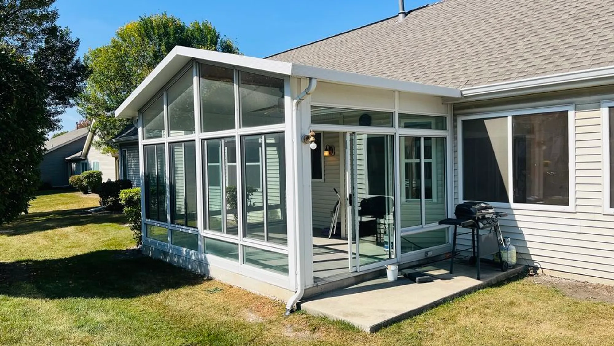 Property Slideshow image 15 of 18 | 20827 w honeysuckle ct, Plainfield, IL, 60544