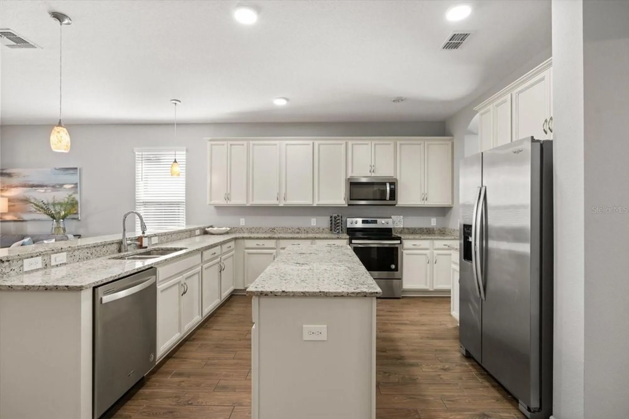 Property Slideshow image 8 of 34 | 3447 feathergrass ct, Harmony, FL, 34773