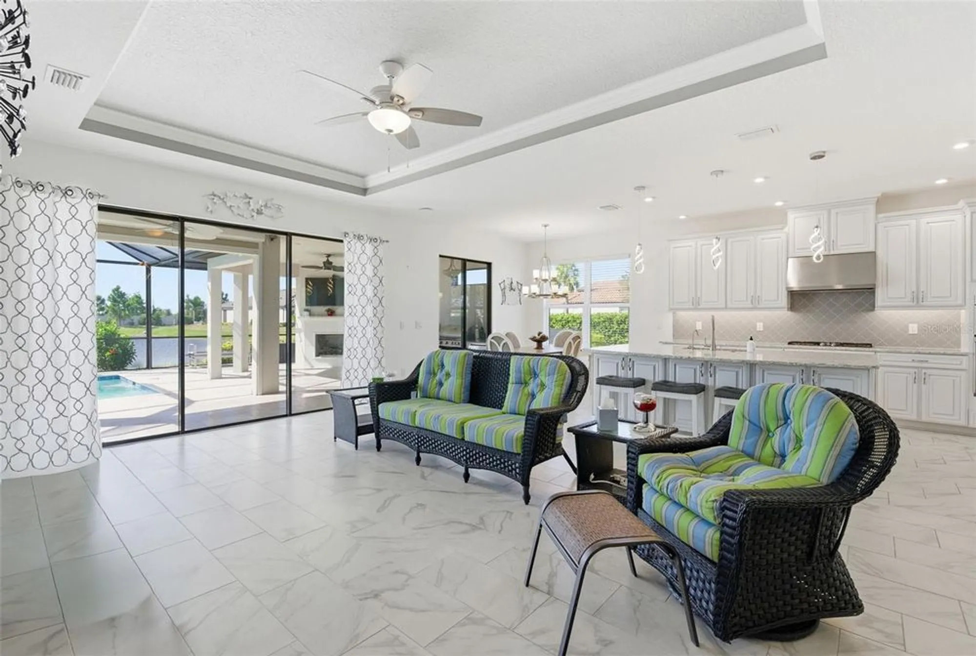 Property Slideshow image 17 of 44 | 10819 wicker park pl, Palmetto, FL, 34221