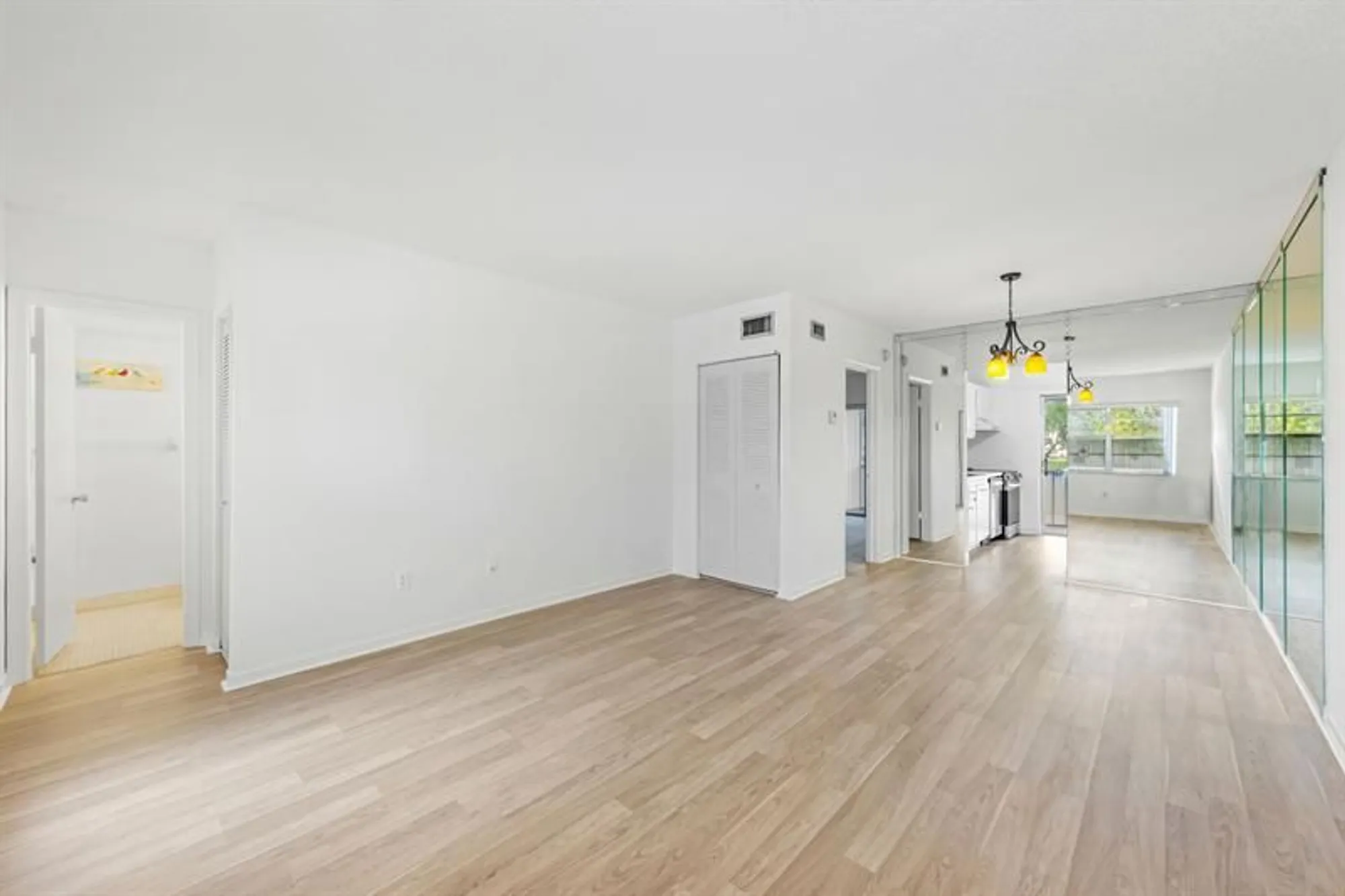 Property Slideshow image 2 of 32 | 7360 nw 1st st apt 205, Margate, FL, 33063