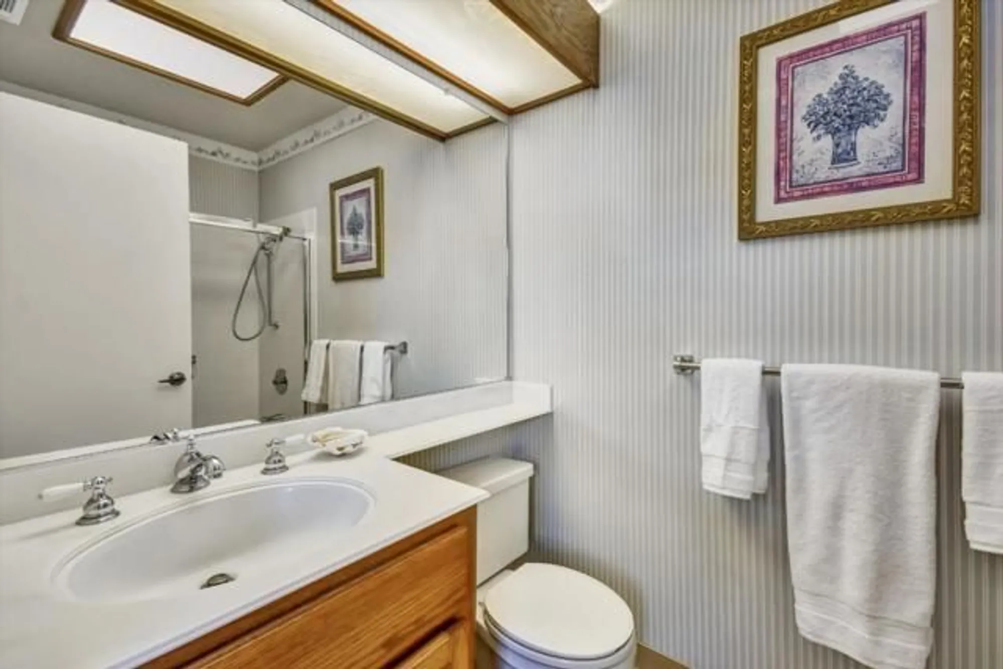 Property Slideshow image 11 of 59 | 7302 via granja, San Jose, CA, 95135