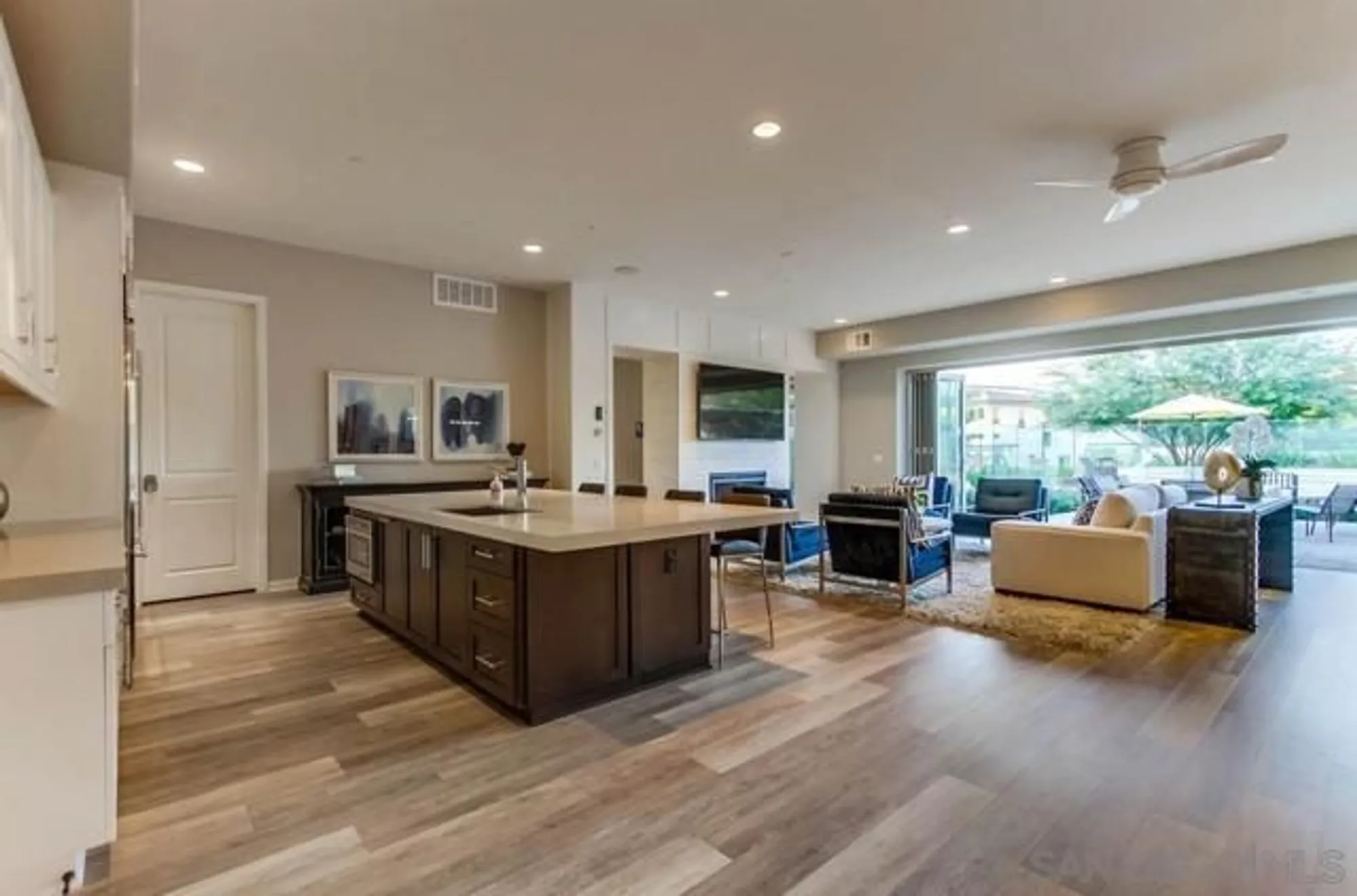 Property Slideshow image 46 of 59 | 16750 coyote bush dr 19, San Diego, CA, 92127