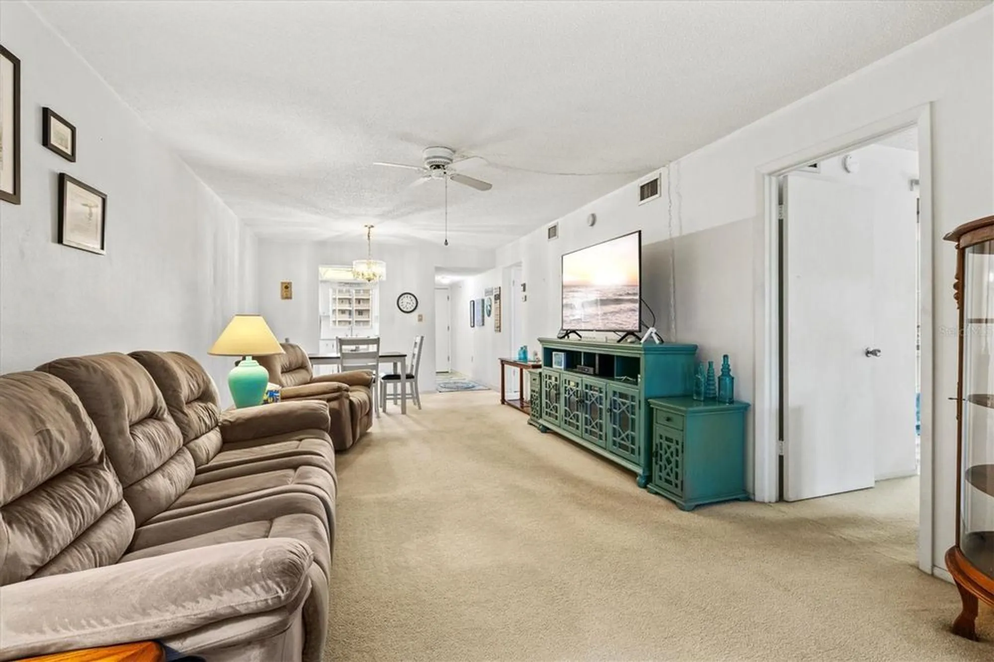 Property Slideshow image 14 of 42 | 3564 lake bayshore dr # 203, Bradenton, FL, 34205