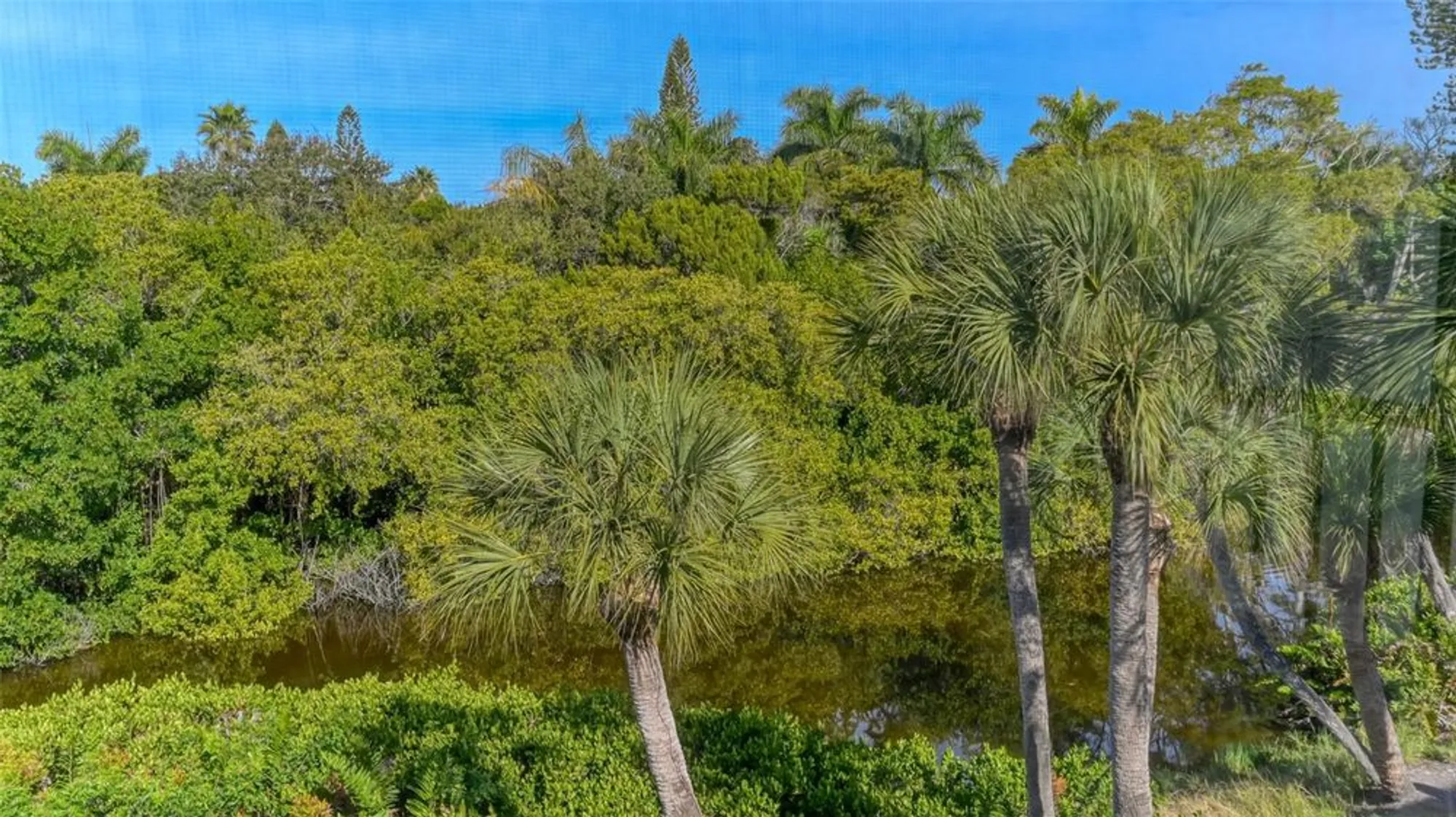 Property Slideshow image 46 of 91 | 225 hourglass way apt 103, Sarasota, FL, 34242