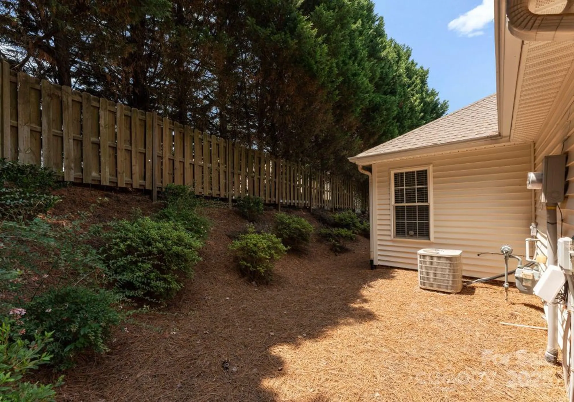 Property Slideshow image 19 of 23 | 110 whitehall dr, Mooresville, NC, 28117