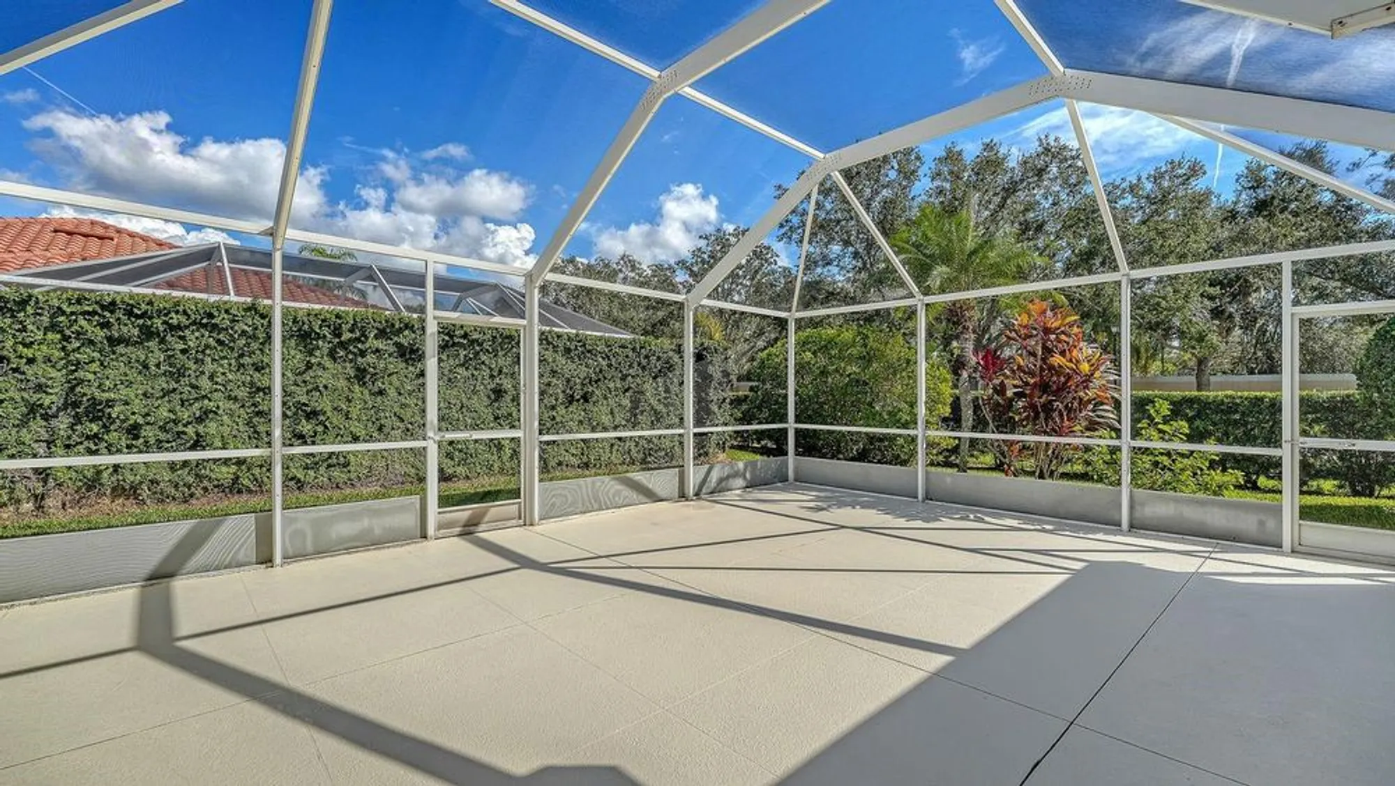 Property Slideshow image 38 of 71 | 8878 estepona ct, Sarasota, FL, 34238