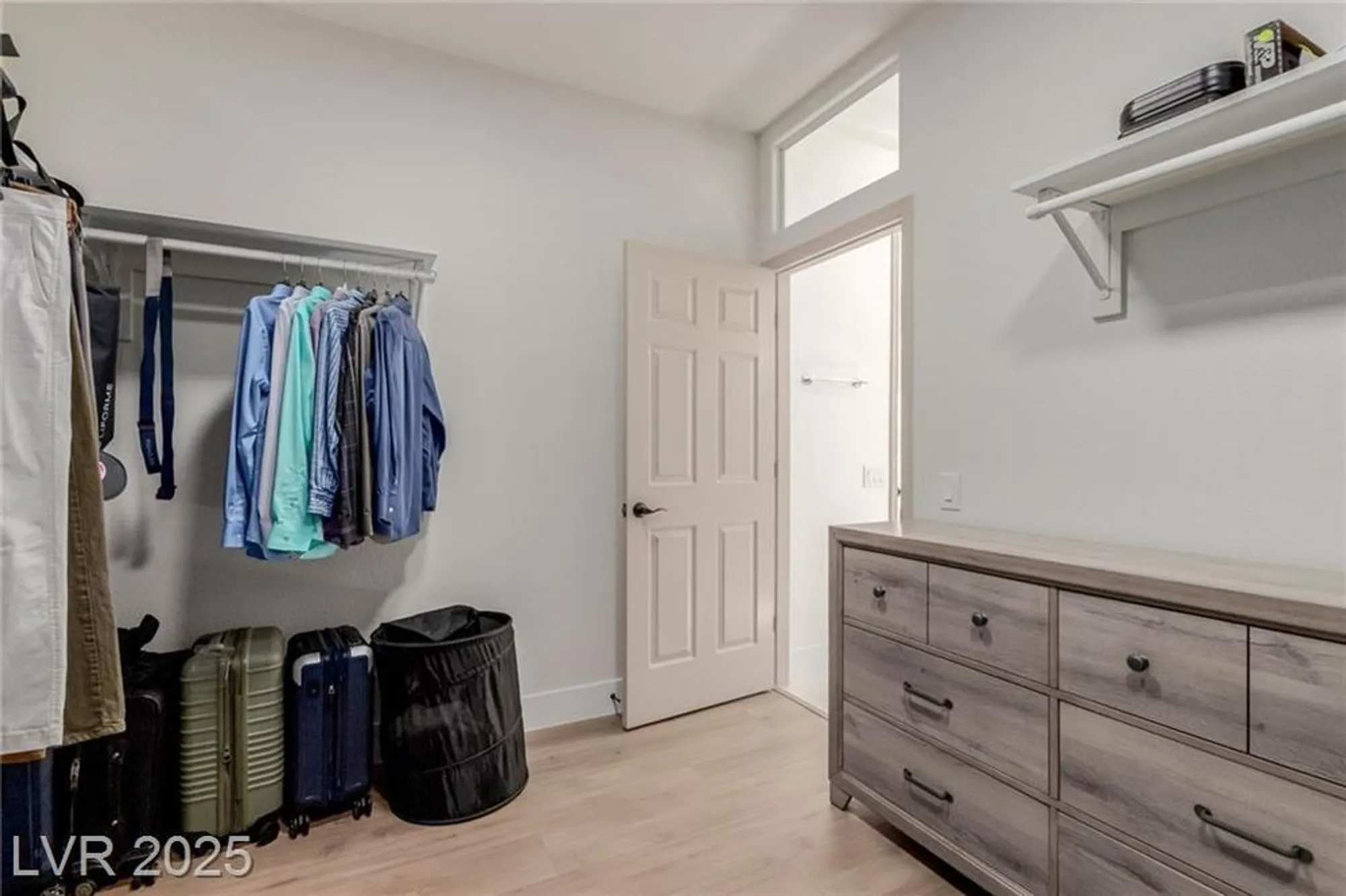 Property Slideshow image 30 of 49 | 2824 faiss dr, Las Vegas, NV, 89134