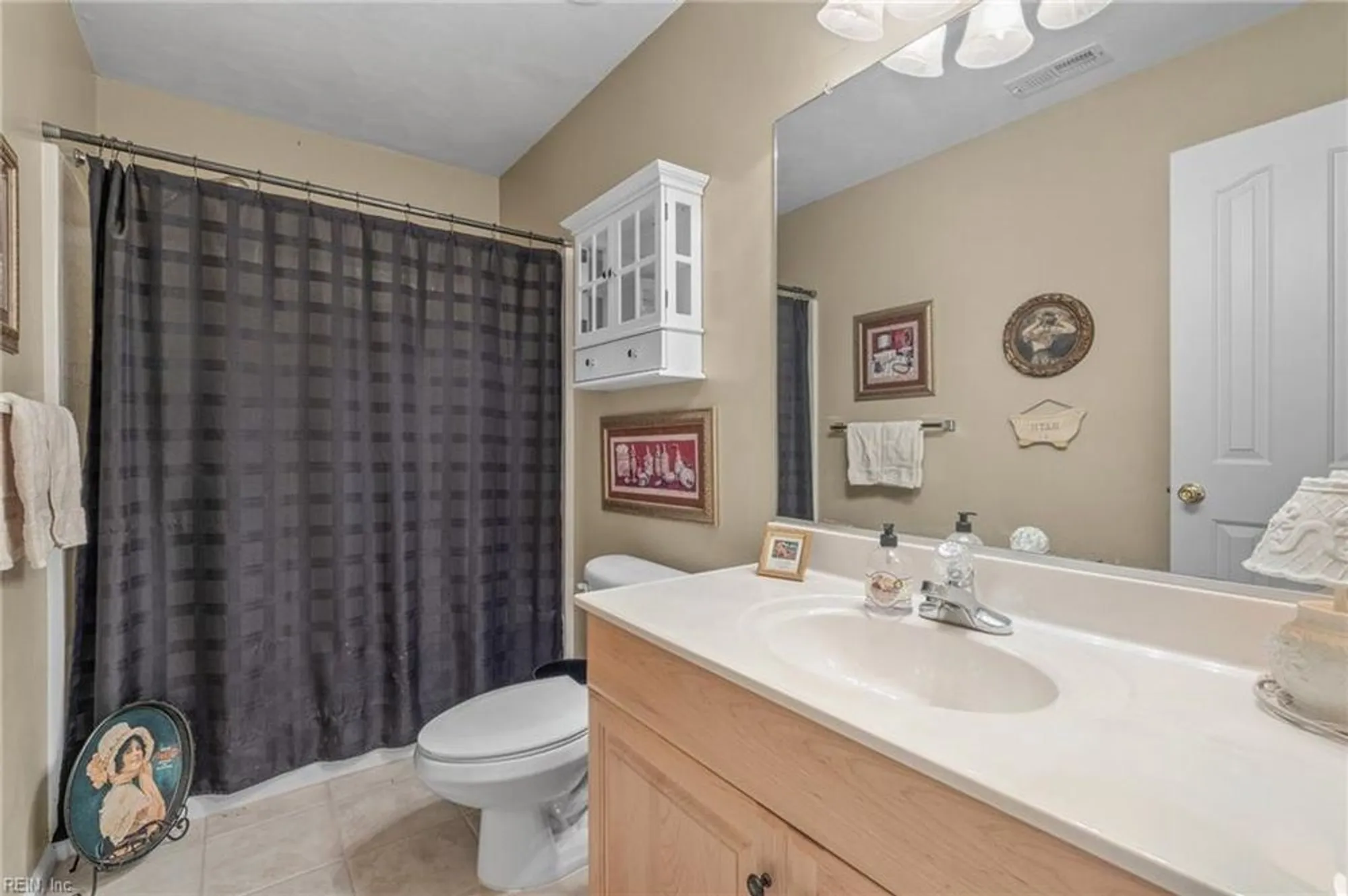 Property Slideshow image 26 of 36 | 800 monroe ct, Chesapeake, VA, 23320