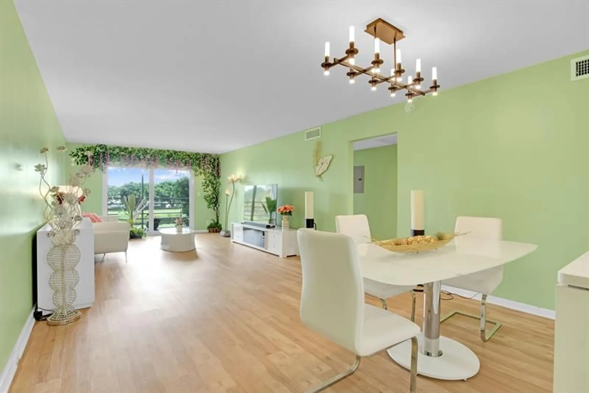 Property Slideshow image 9 of 32 | 4402 martinique ct l3, Coconut Creek, FL, 33066