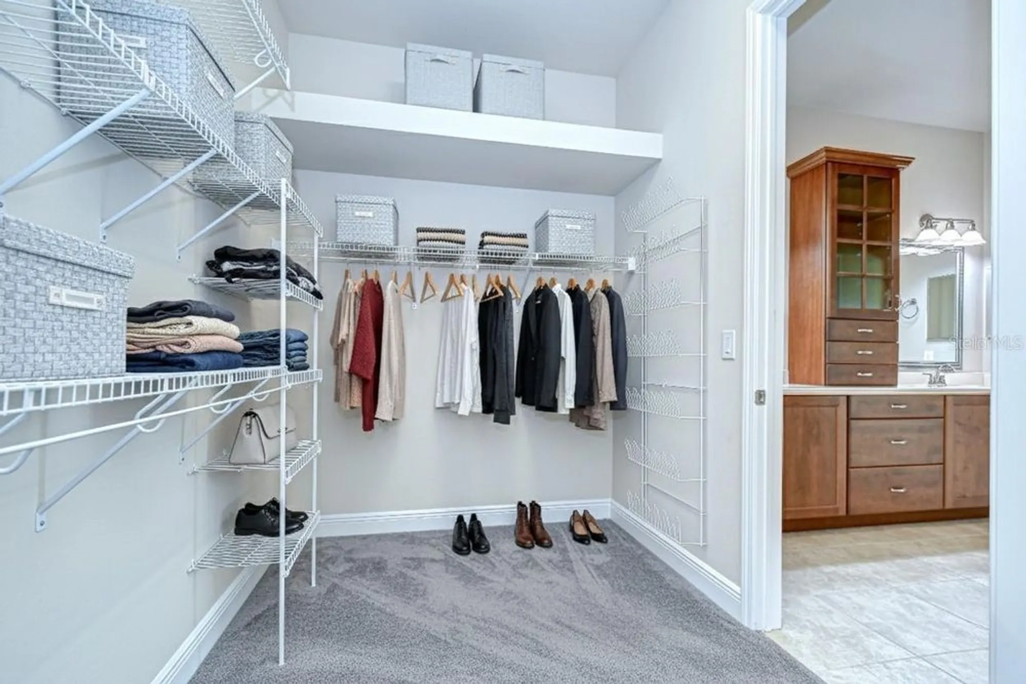 Property Slideshow image 18 of 36 | 13937 swallow hill dr, Lithia, FL, 33547