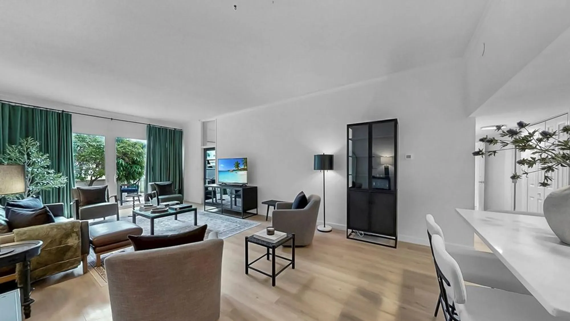 Property Slideshow image 27 of 58 | 7400 sun island dr 105, South Pasadena, FL, 33707