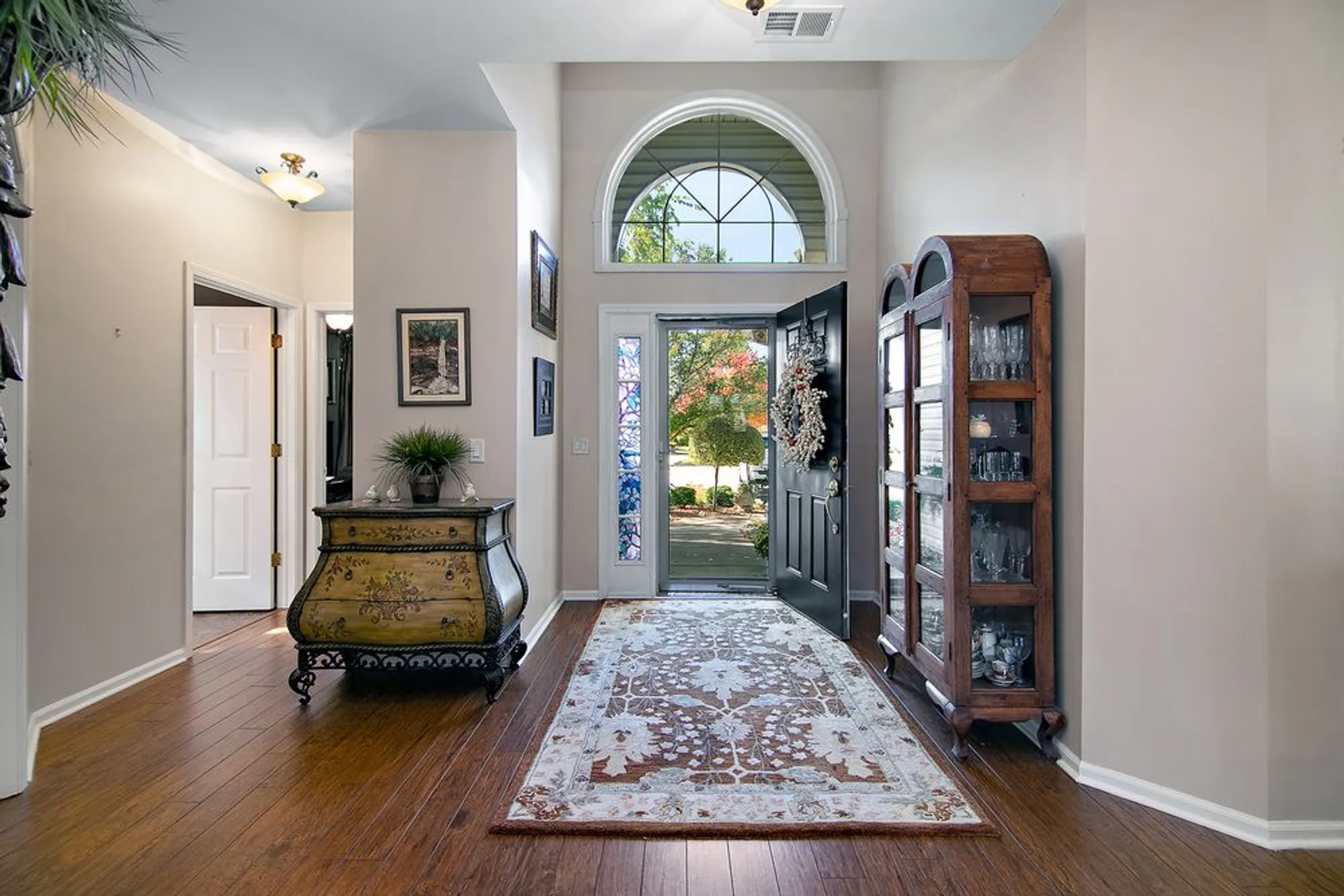 Property Slideshow image 7 of 31 | 17053 mendota dr, Lockport, IL, 60441